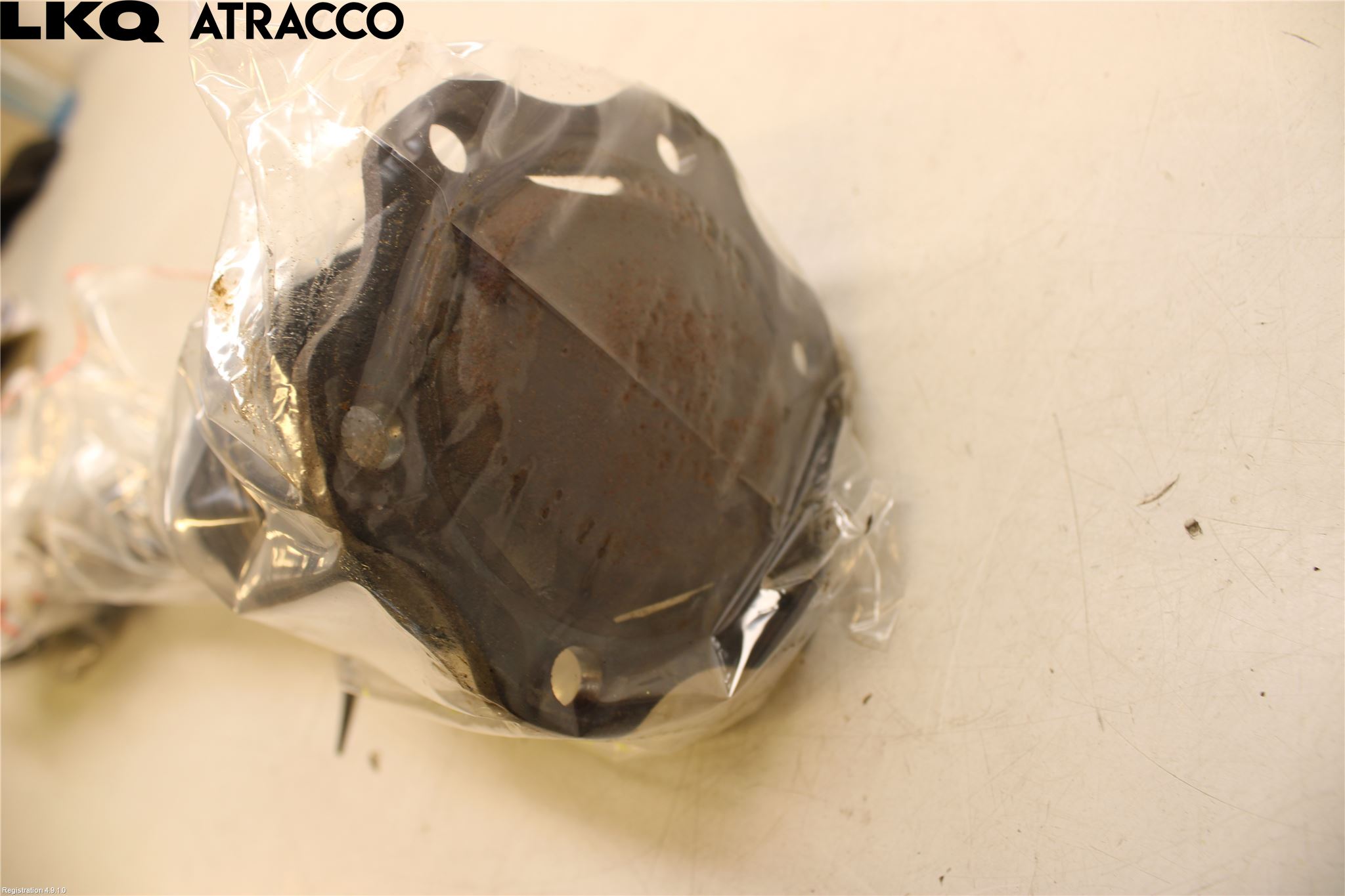 Audi A6 ALLROAD 12-18 Drivaxel Fram Vänster