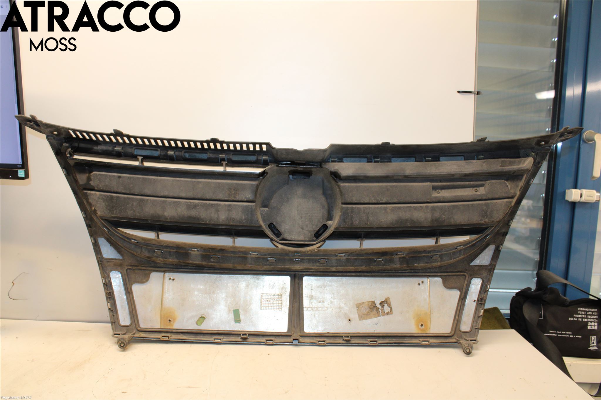 Volkswagen VW TOURAN 03-10 Grill Komp