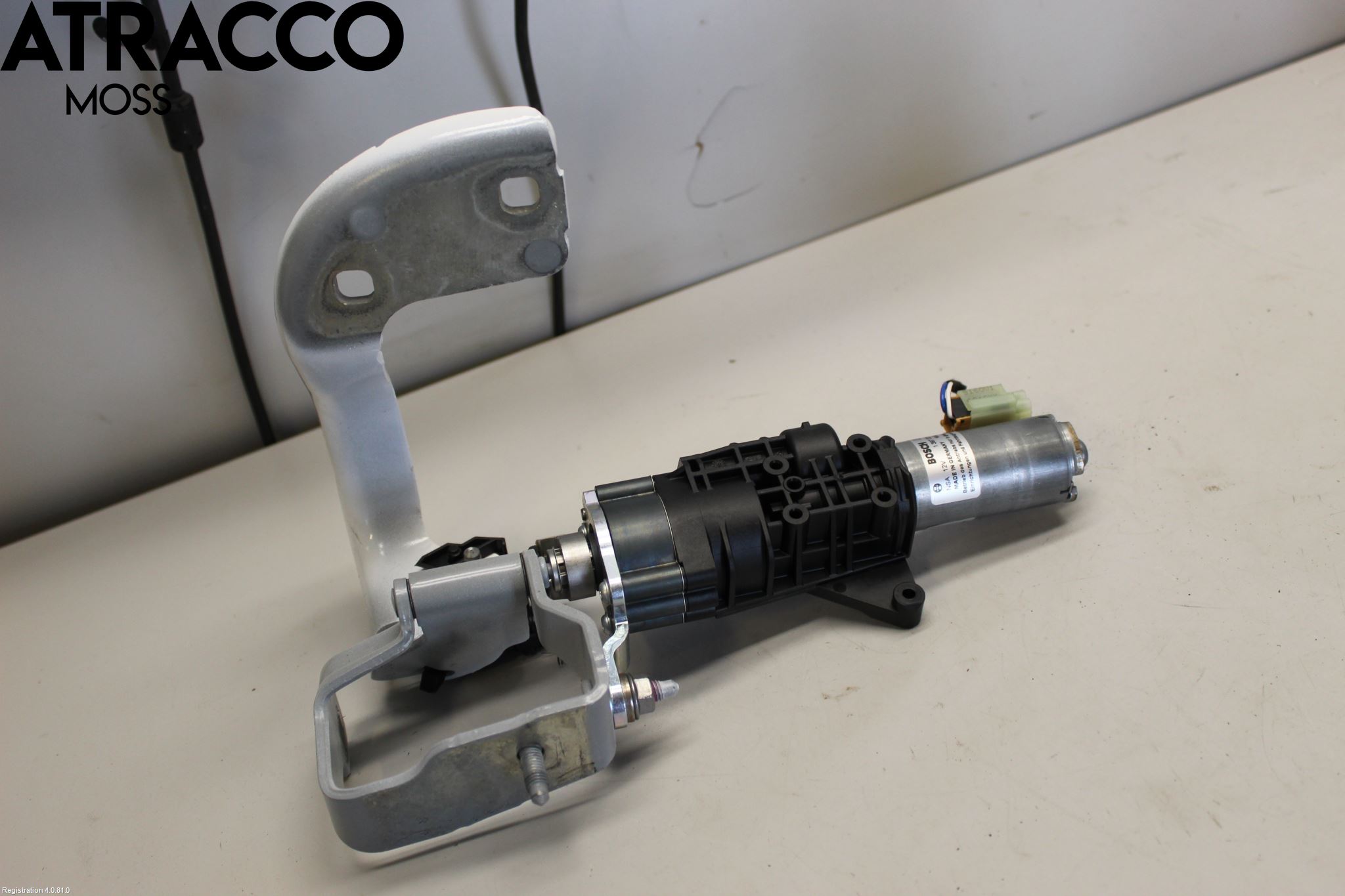 Audi A4/S4 B9 16-19 Bakluckeöppnare Automatisk