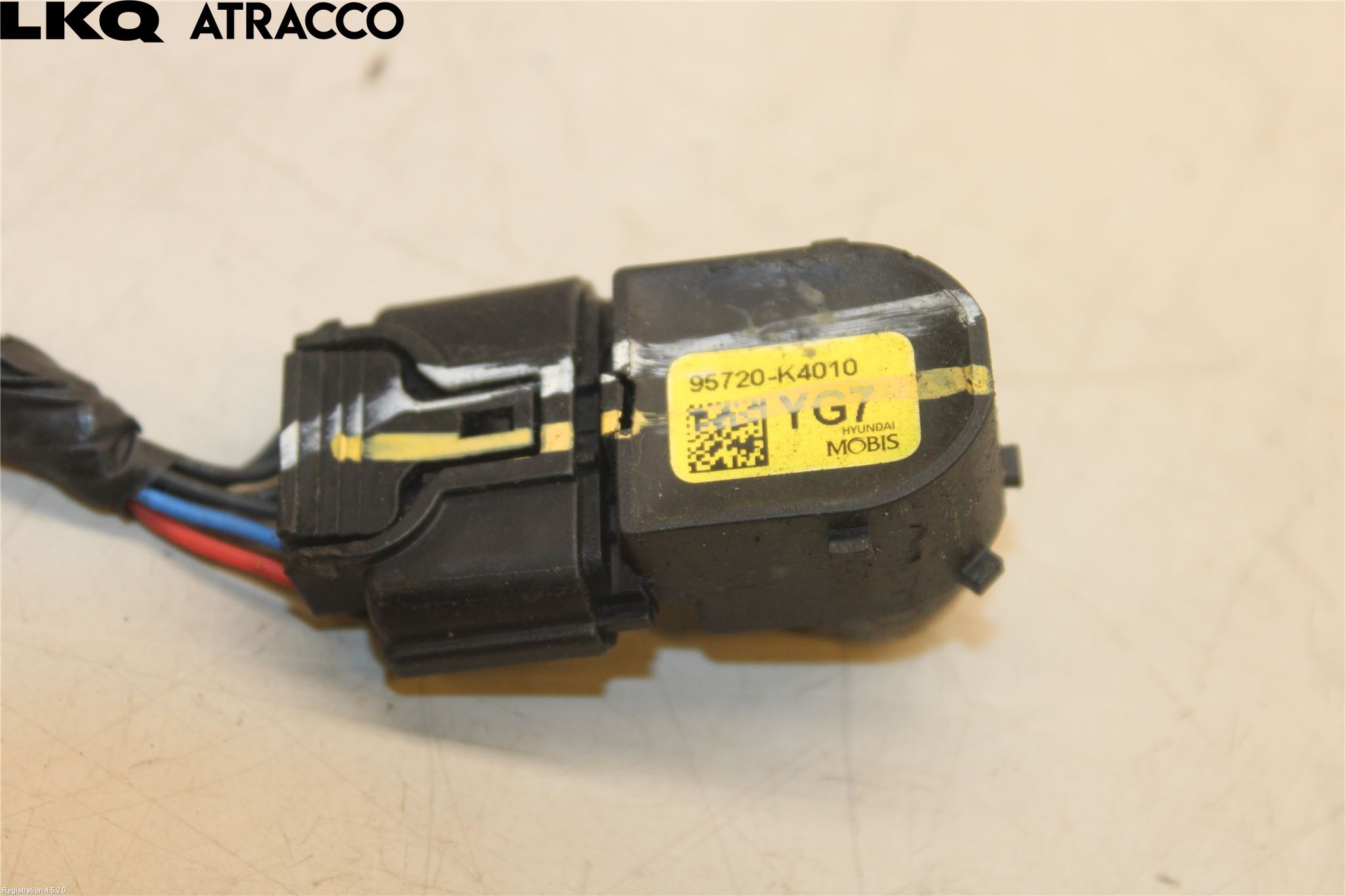 Hyundai KONA/ELECTRIC OS 18-23 Parkeringshjälp Frontsensor