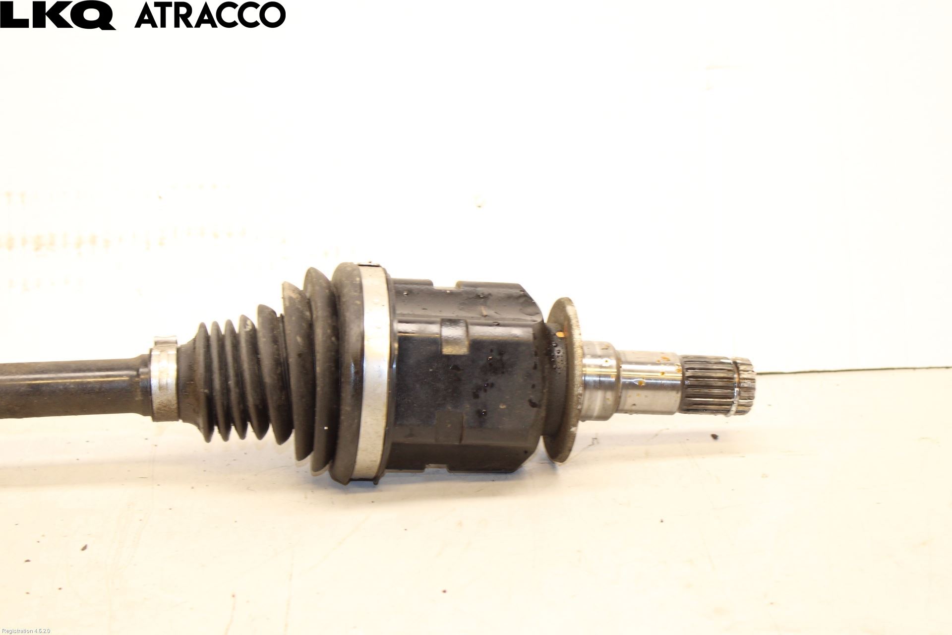 Toyota YARIS CROSS XP21 21- Drivaxel Fram Vänster