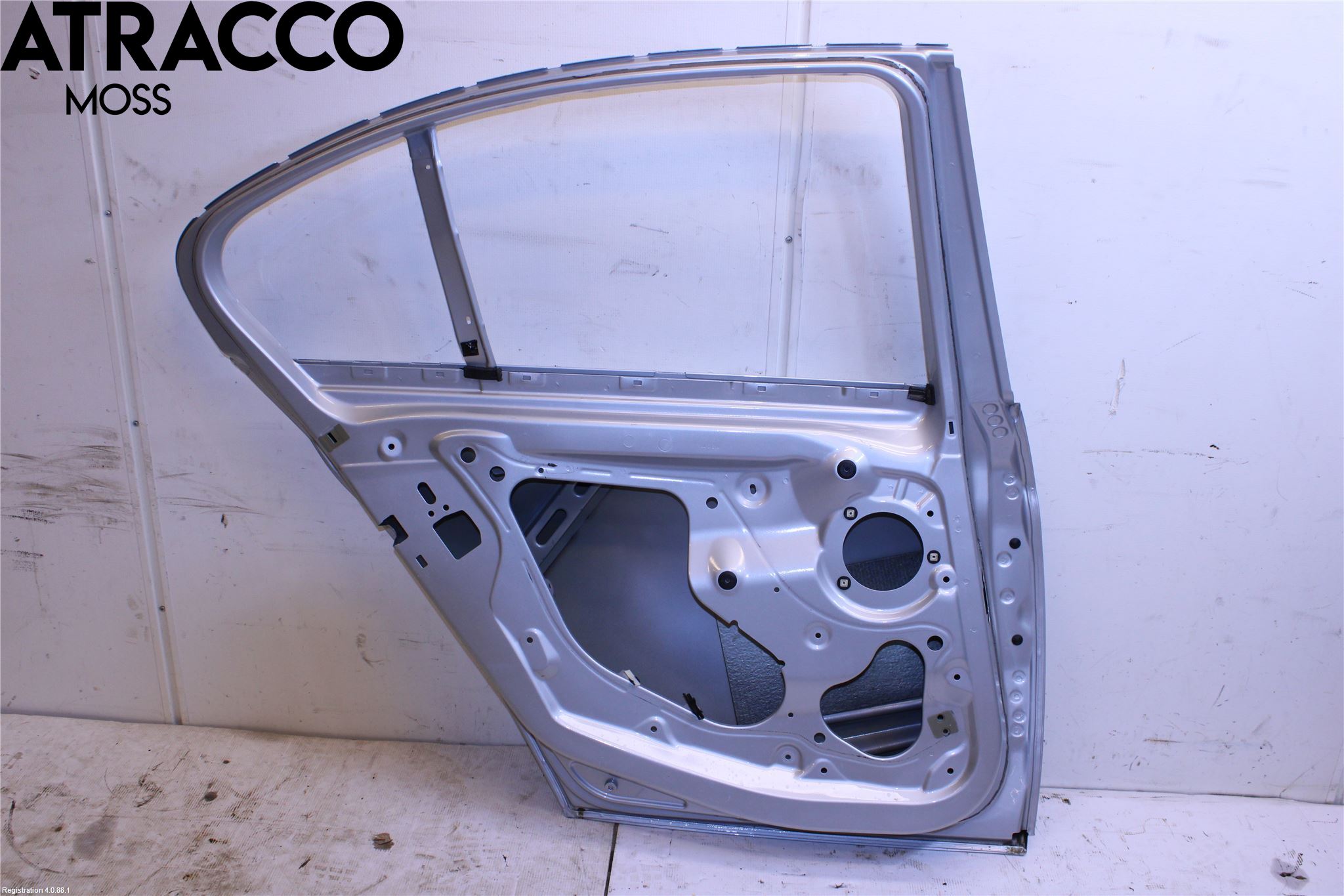 BMW 3 F30/F31/F80 12-19 Dörr Bak Vänster