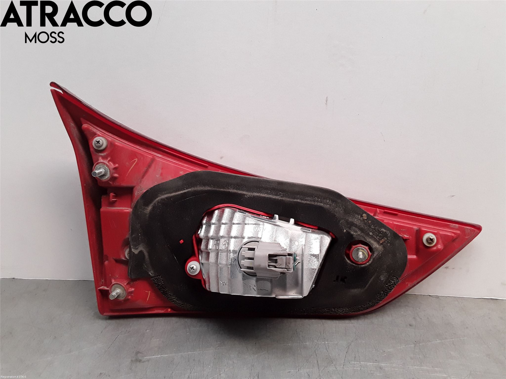 Toyota AURIS 13-19 Bakljus Lucka Hö