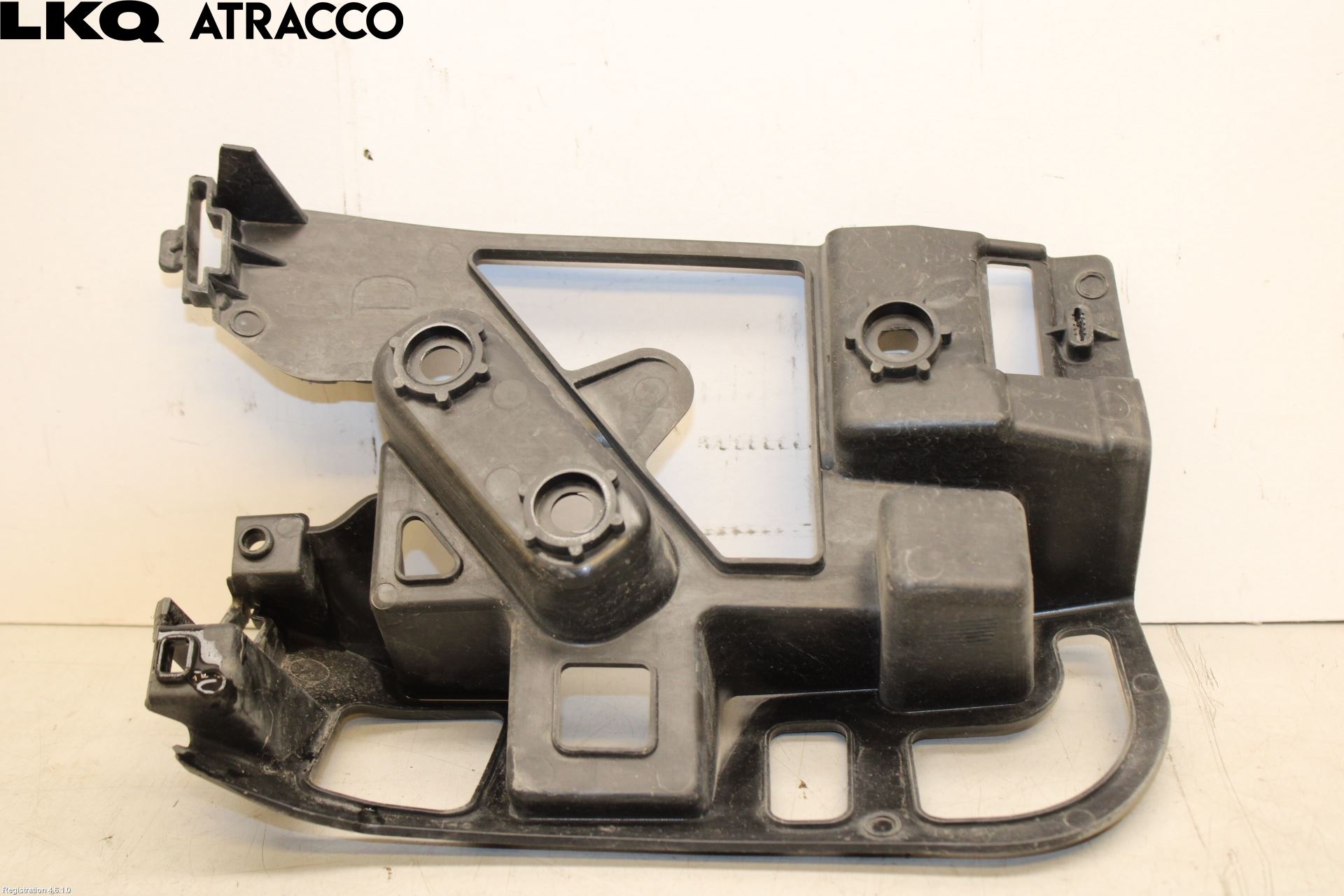 Peugeot 5008 17-24 Stötfångarfäste Bak Hö
