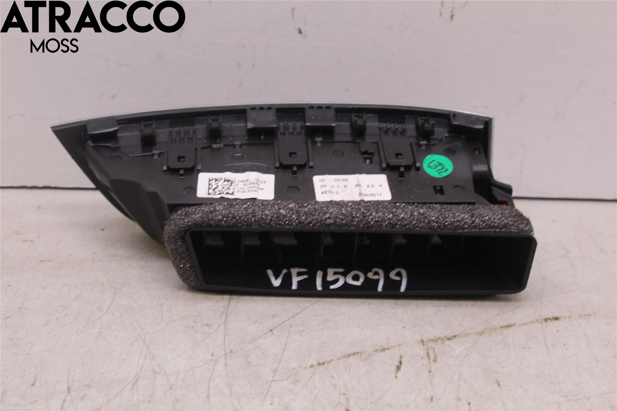 Ford S-MAX 15- Defrosterkanal-Munstycke