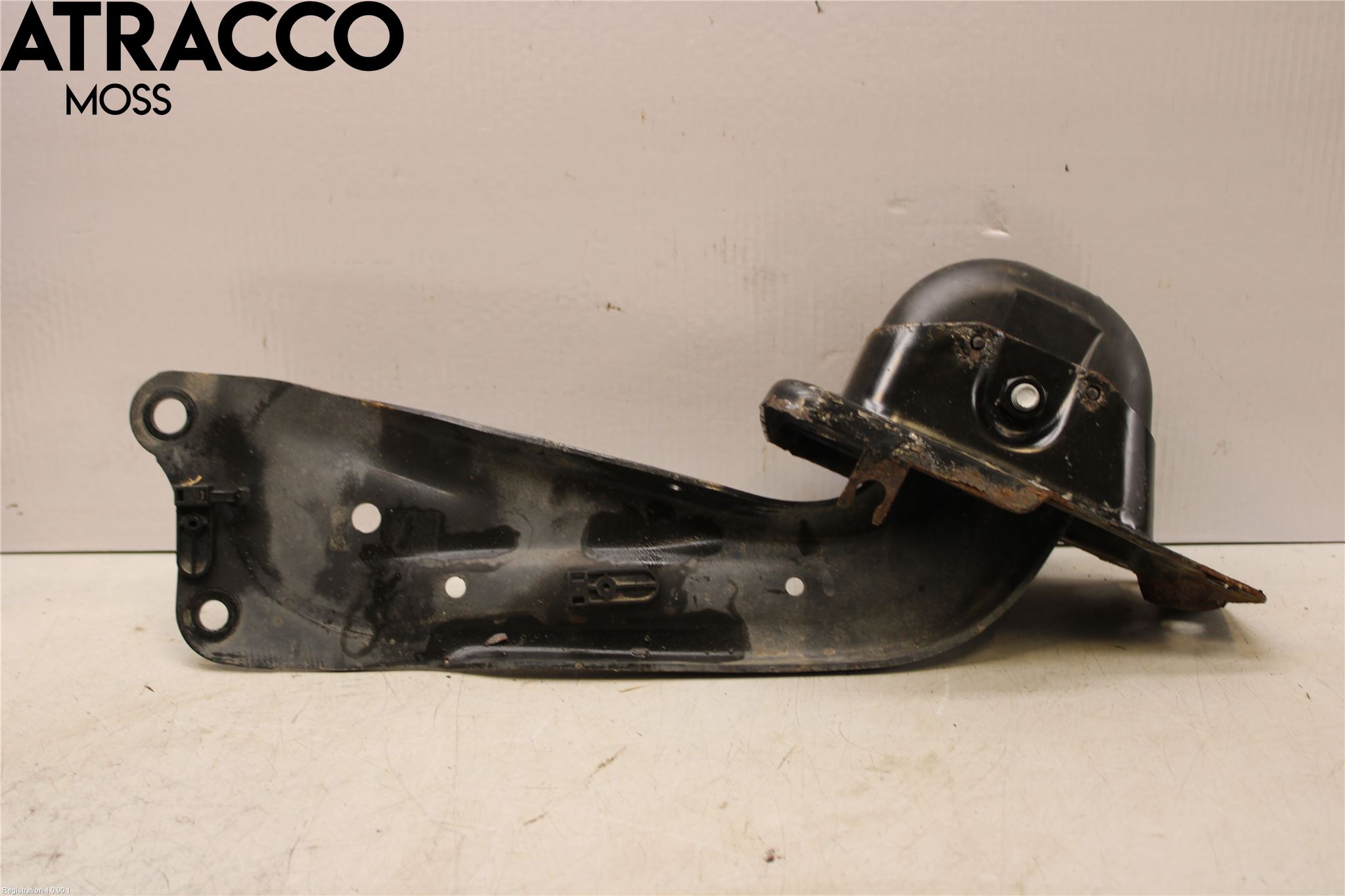 Volkswagen VW PASSAT 15-19 Bärarm Bak Vänster