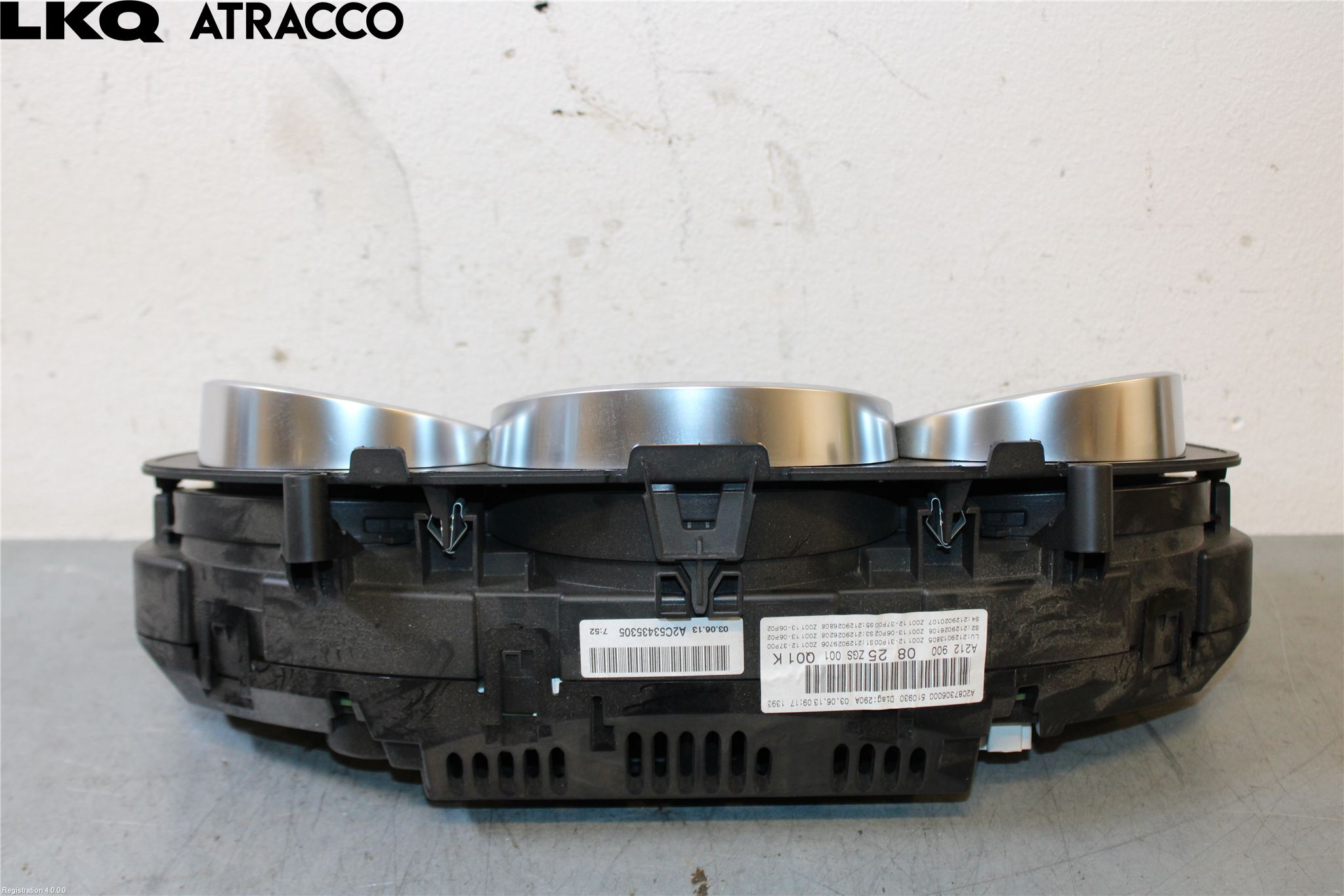 Mercedes-Benz MB E-KLASS (W212) 09-16 Instrument Hast