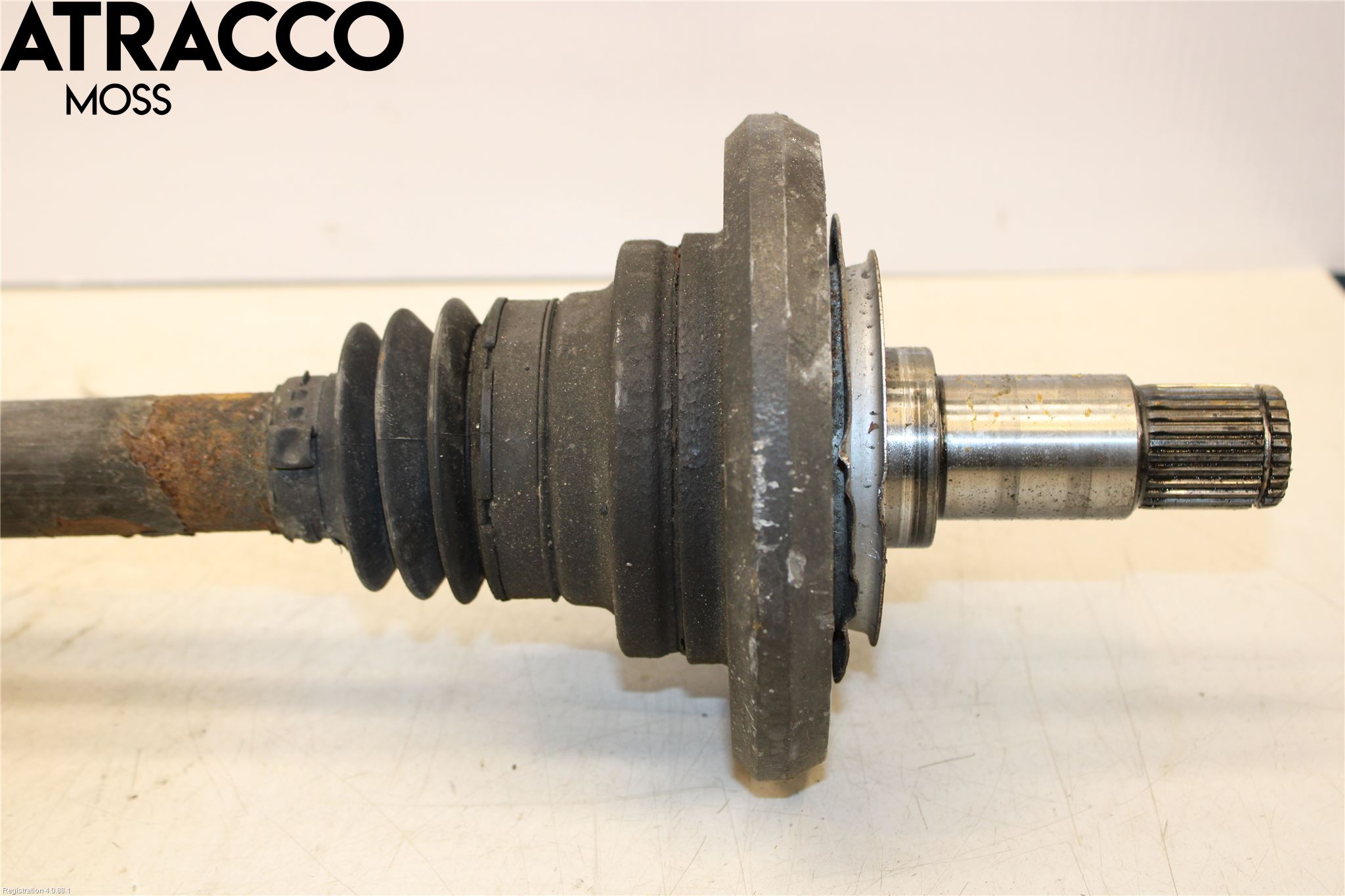 Mercedes-Benz MB C-KLASS (W205) 14-21 Drivaxel Bak Vänster