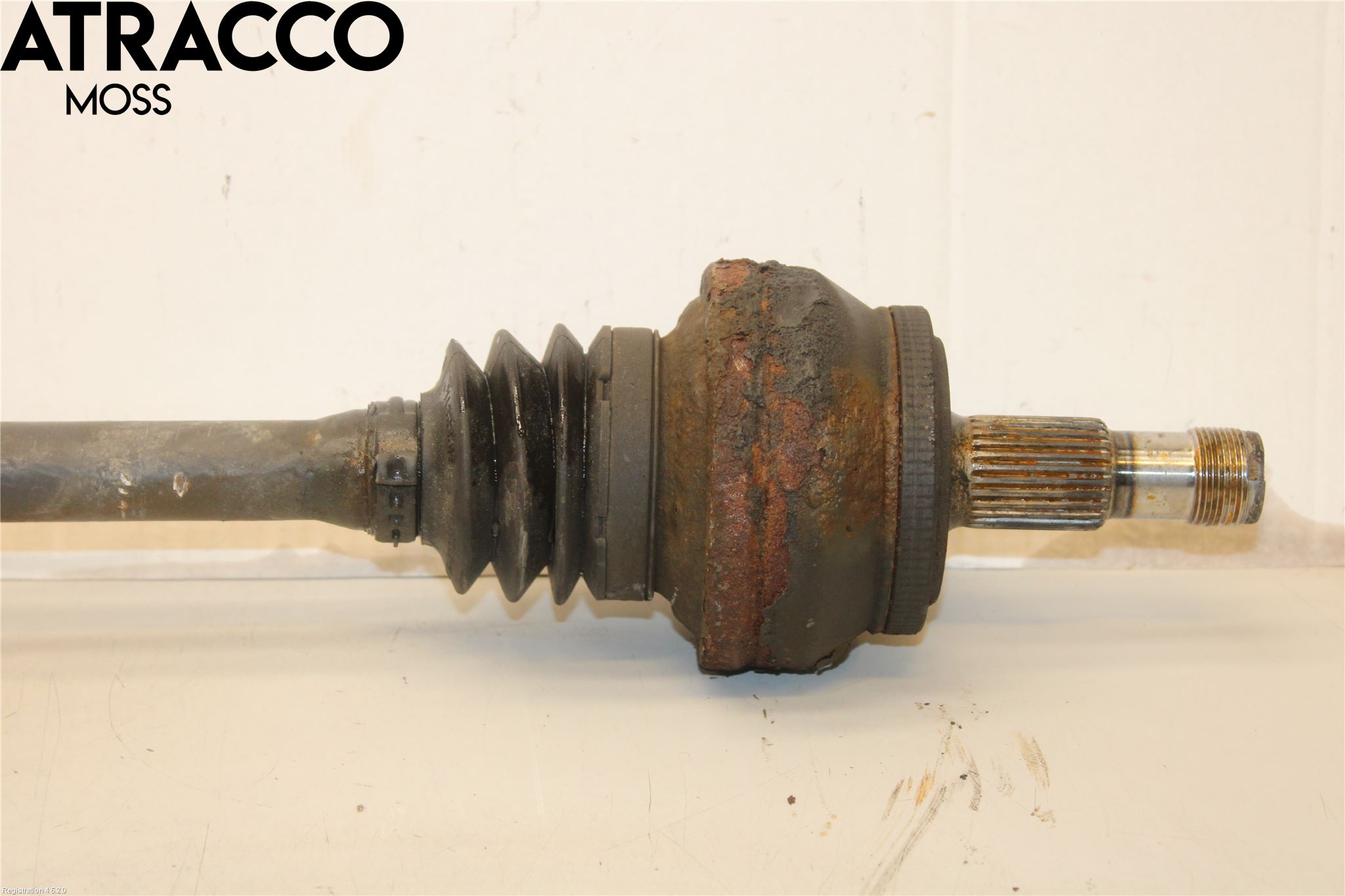 Mercedes-Benz MB CLS (C218/X218) 11-17 Drivaxel Bak Höger