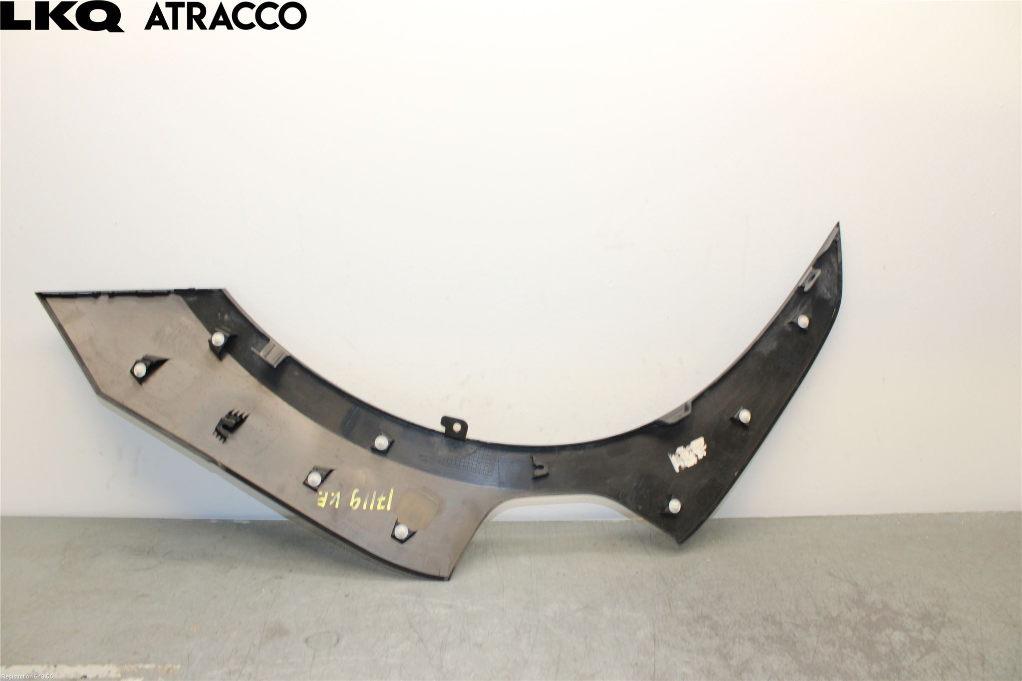 Toyota bZ4X EA10 22- List Skärmkant