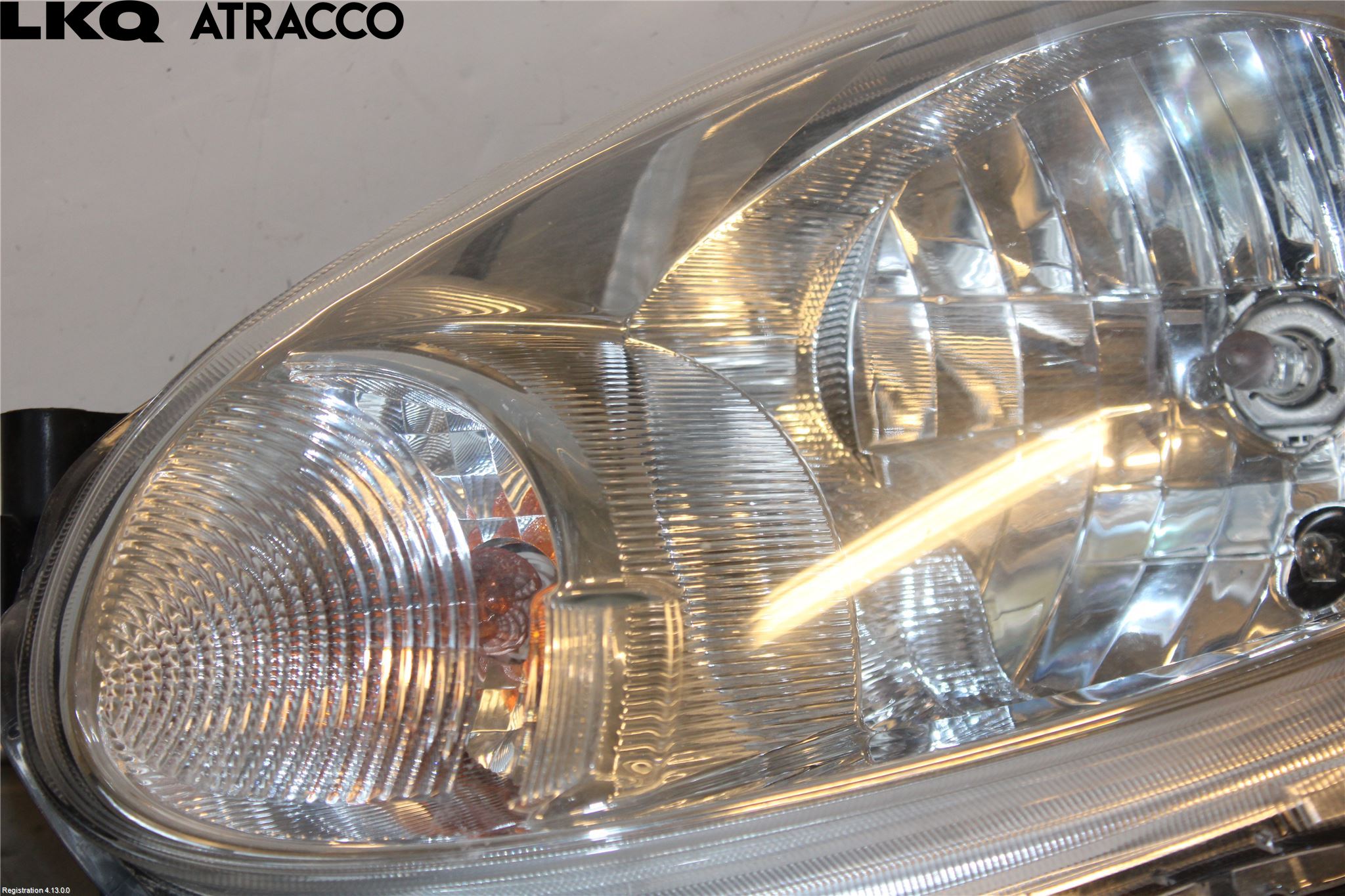 Nissan MICRA 11-16 Strålkastare Vänster