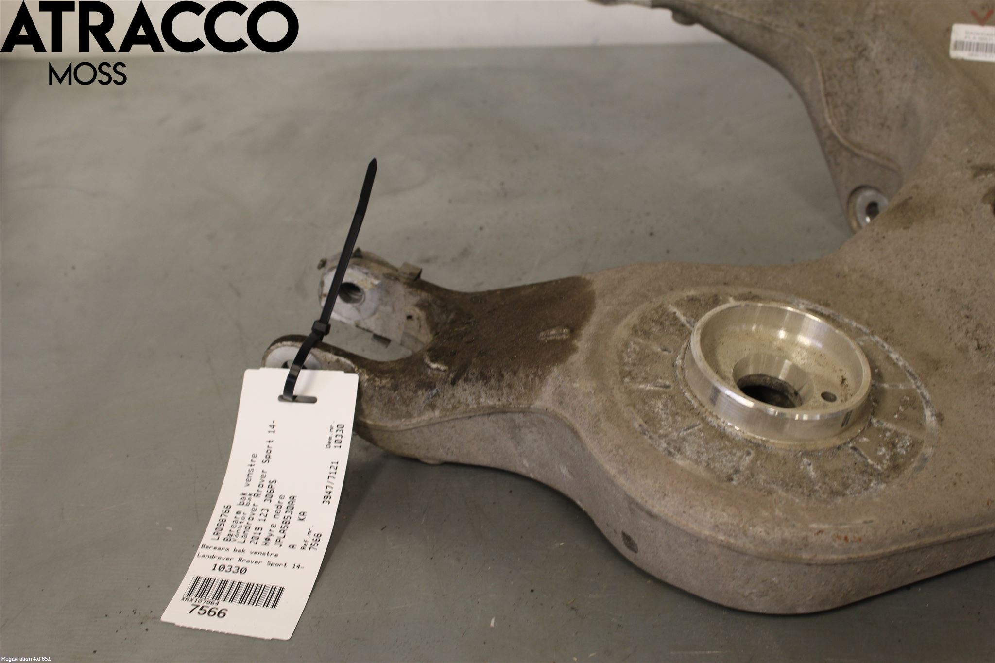 Landrover RANGE ROVER (L460) 22- Bärarm Bak Vänster