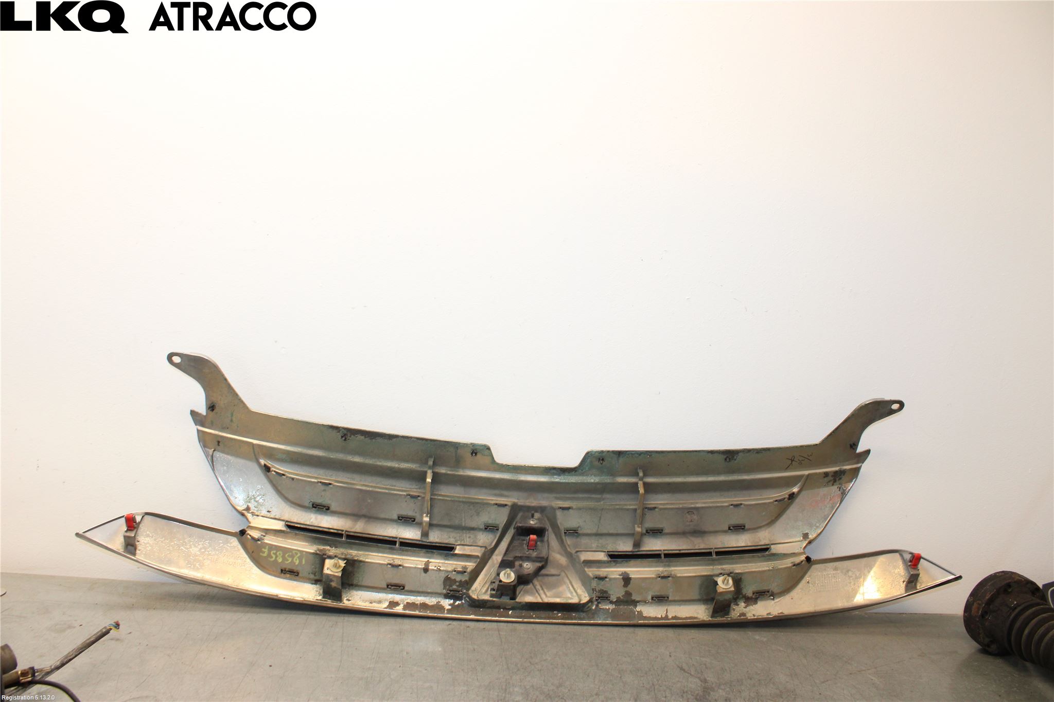 Mitsubishi OUTLANDER 13-21 Grill Komp