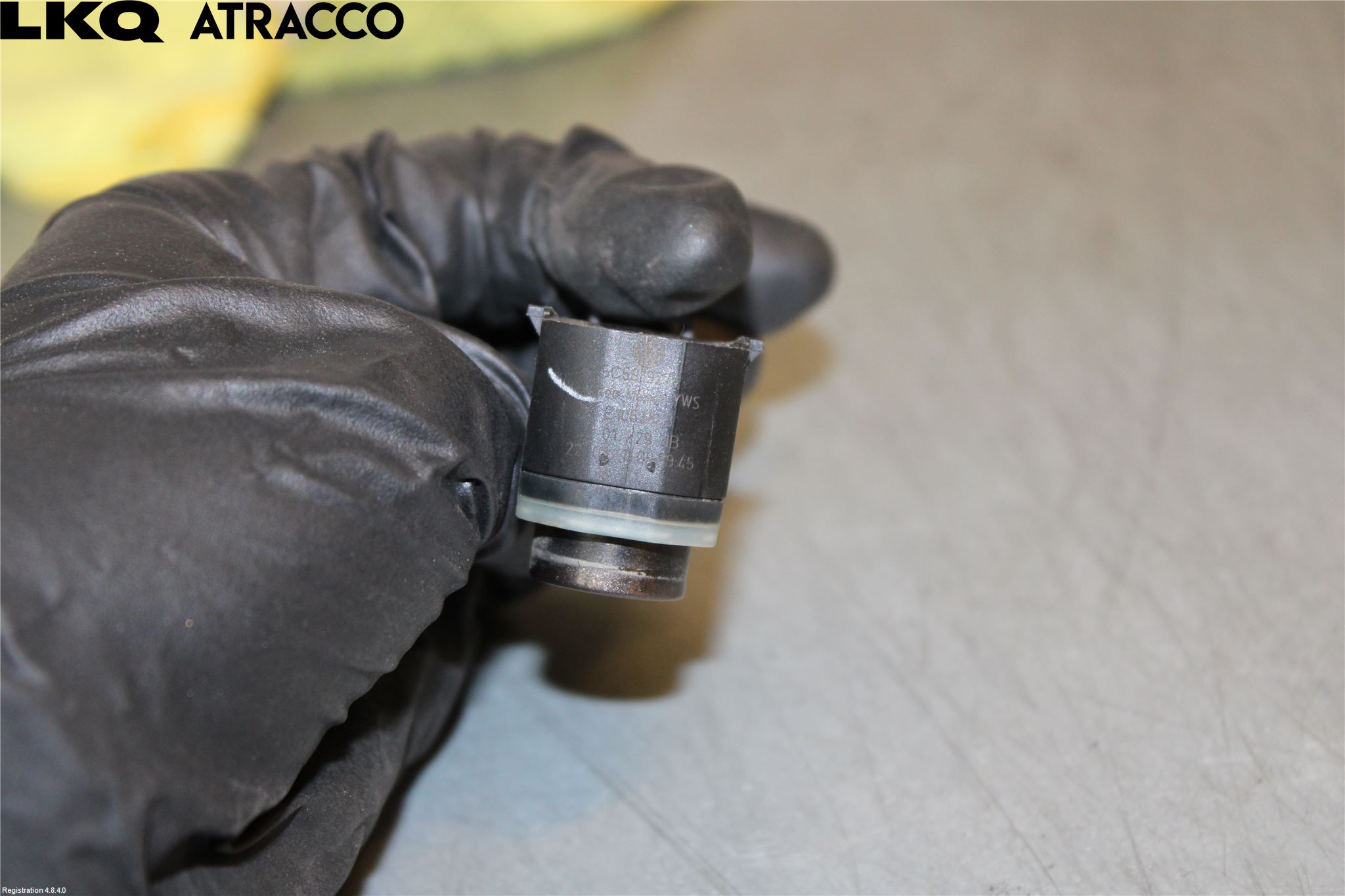 Volkswagen VW JETTA VI 11- Parkeringshjälp Frontsensor