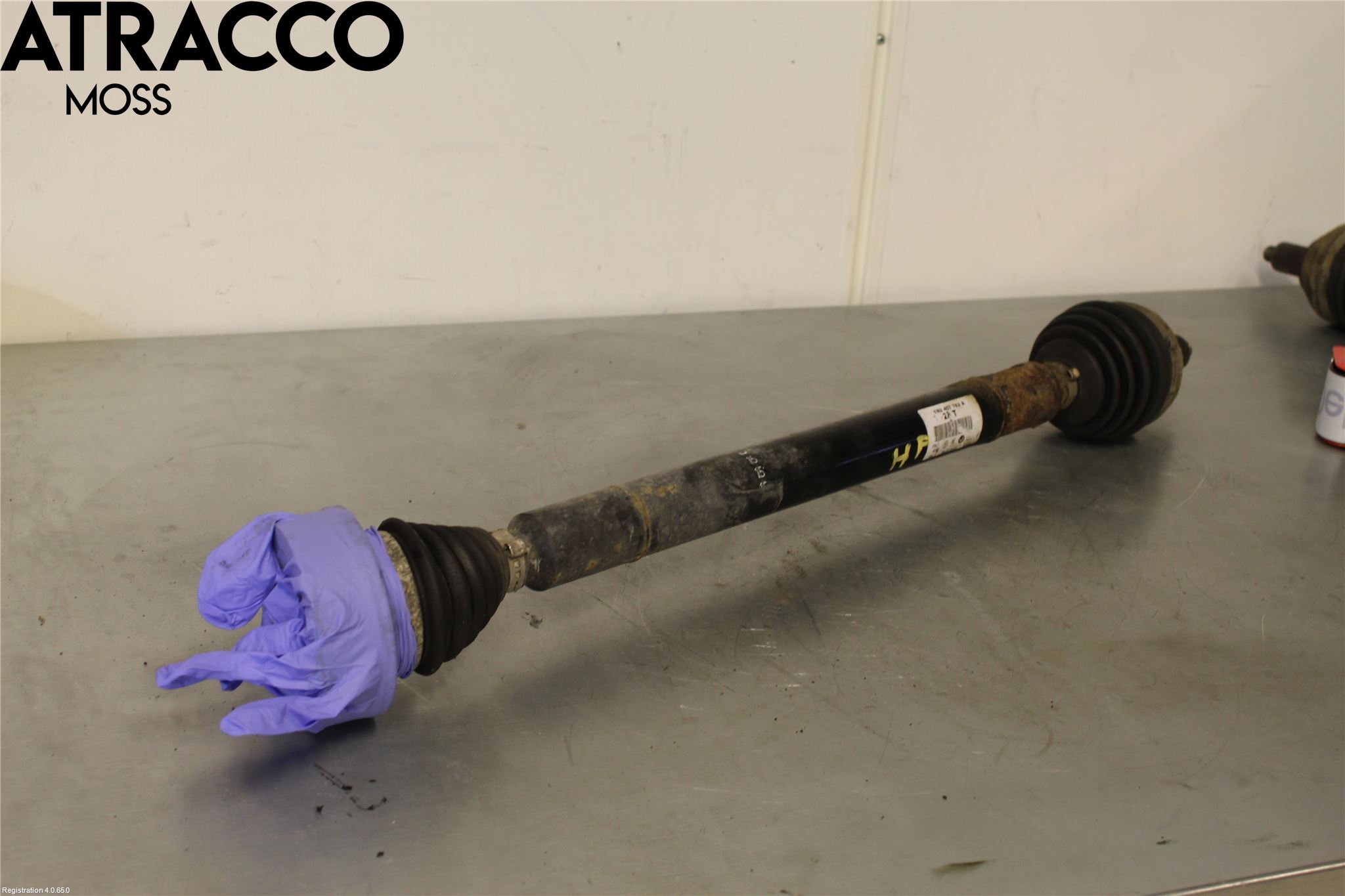 Volkswagen VW POLO 10-17 Drivaxel Fram Höger