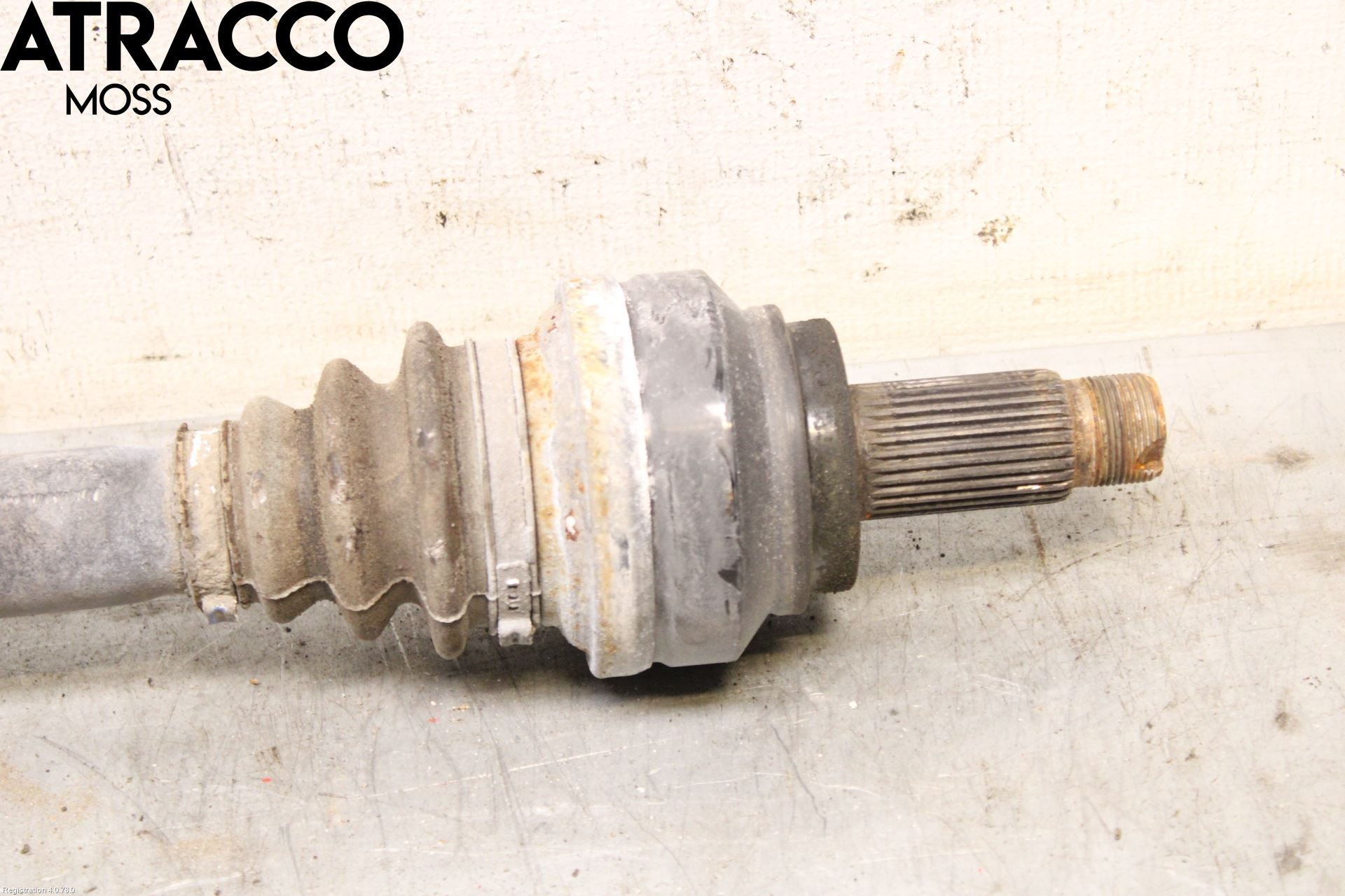 BMW 6 F12/F13 10-18 Drivaxel Bak Vänster