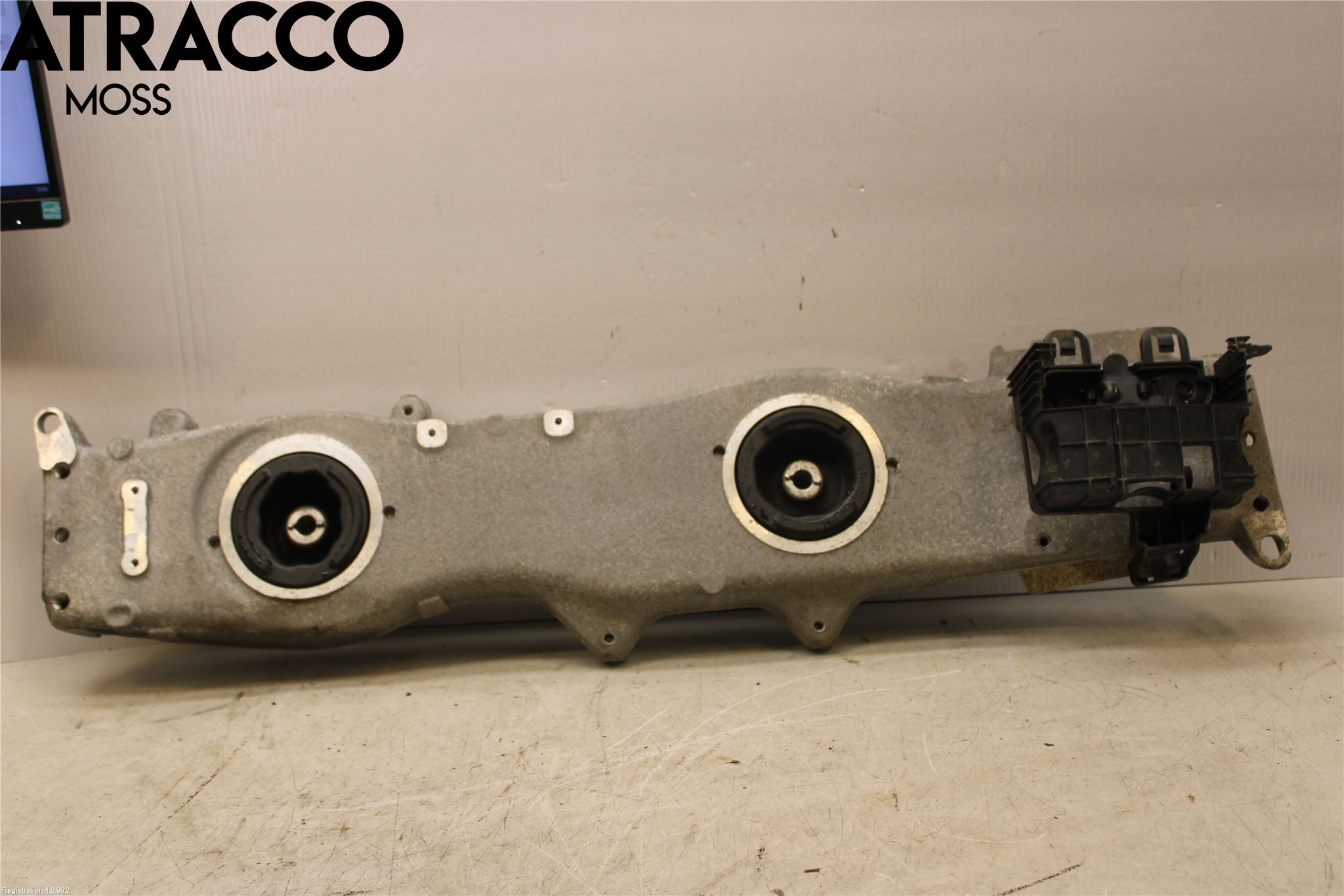 Volkswagen VW GOLF / E-GOLF VII 13-20 Motorfäste