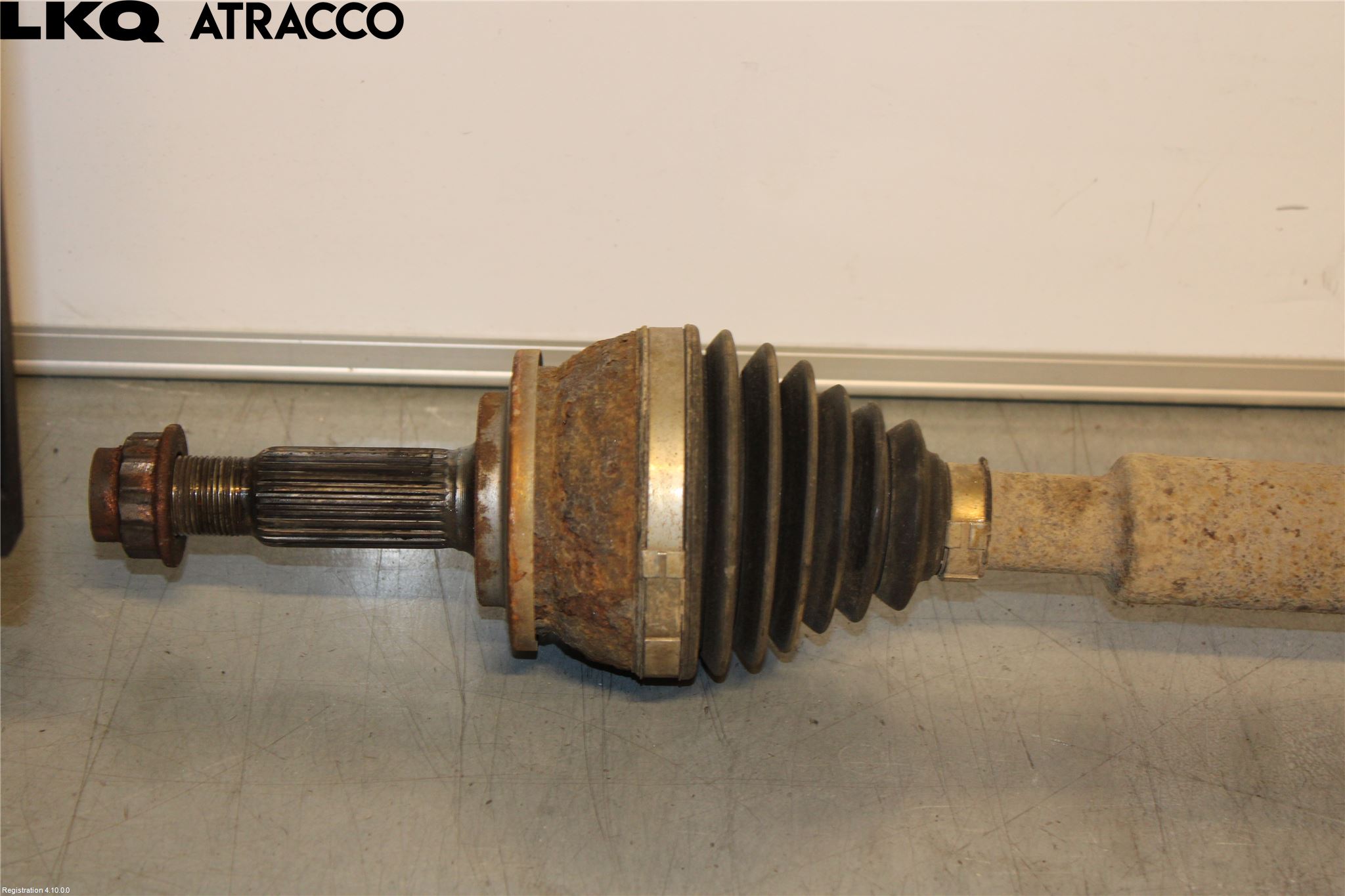 Toyota PRIUS (ZVW50) 16-21 Drivaxel Fram Höger