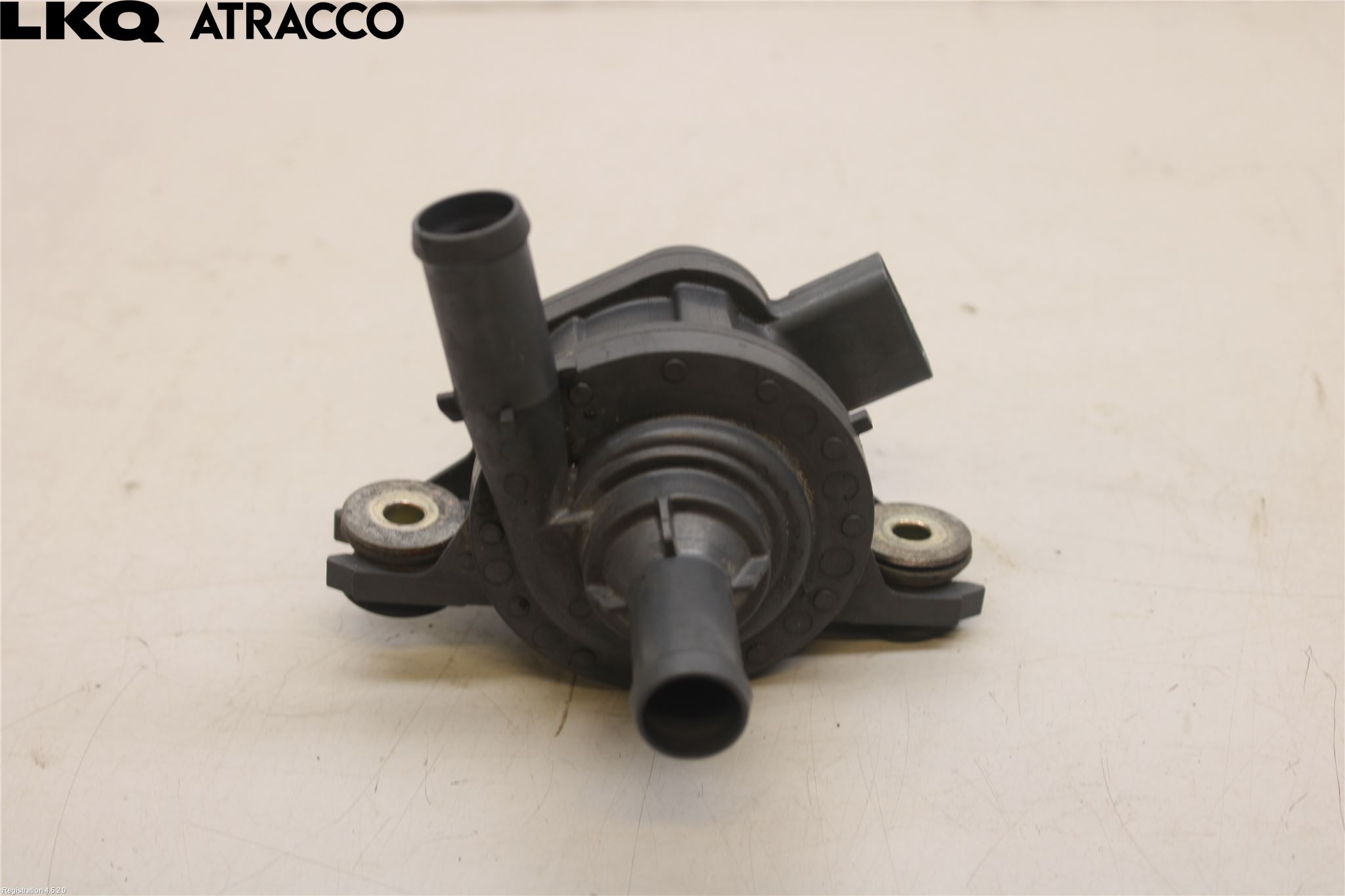 Toyota YARIS XP130 15-20 Vattenpump
