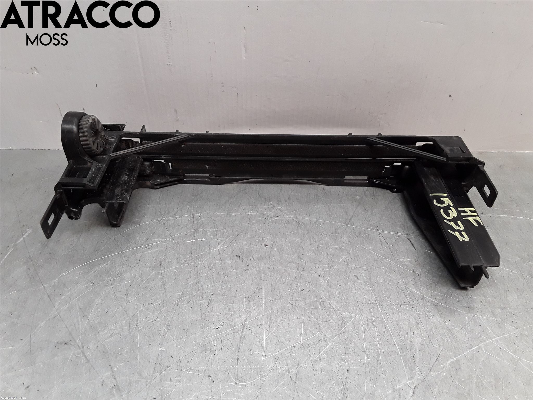 Volvo XC60 18- Kylarfäste-Ram-Balk