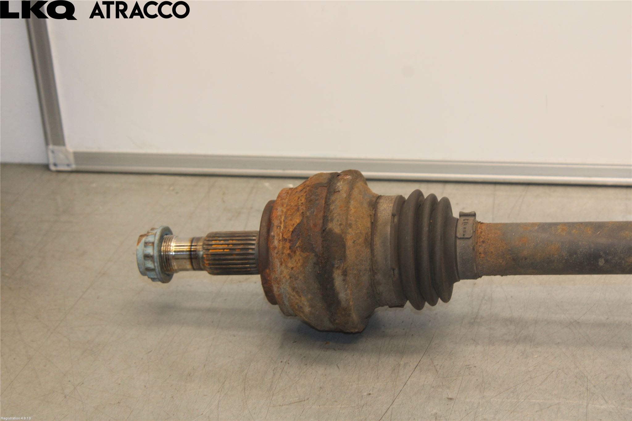 Mercedes-Benz MB E-KLASS (W213) 16-23 Drivaxel Bak Vänster