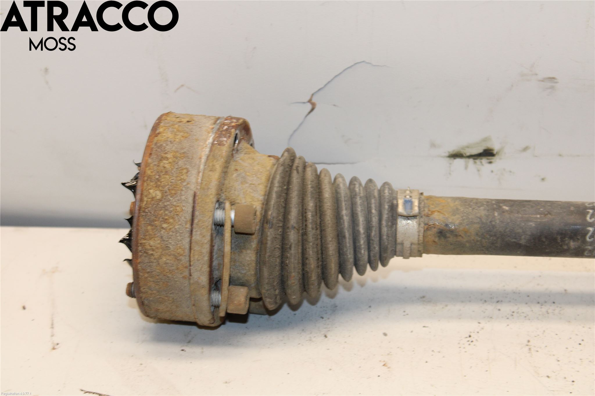 Volkswagen VW TIGUAN 07-16 Drivaxel Bak Vänster