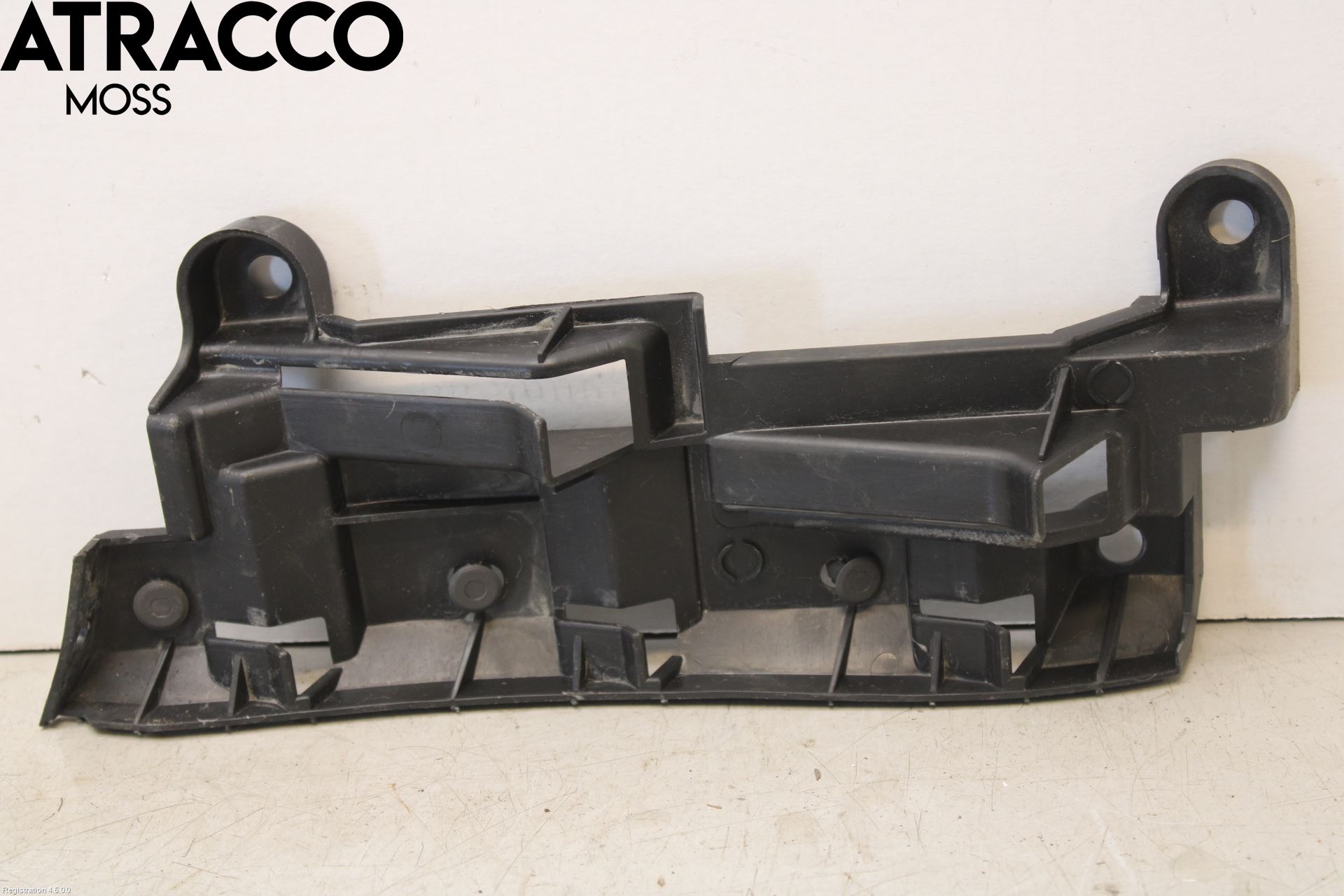Volkswagen VW CADDY      04-10 Stötfångarfäste Bak Hö