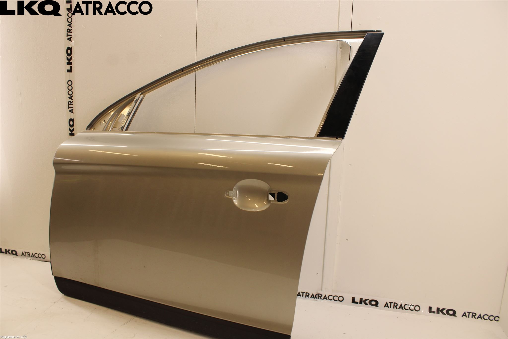 Volvo XC60 09-13 Dörr Fram Vänster