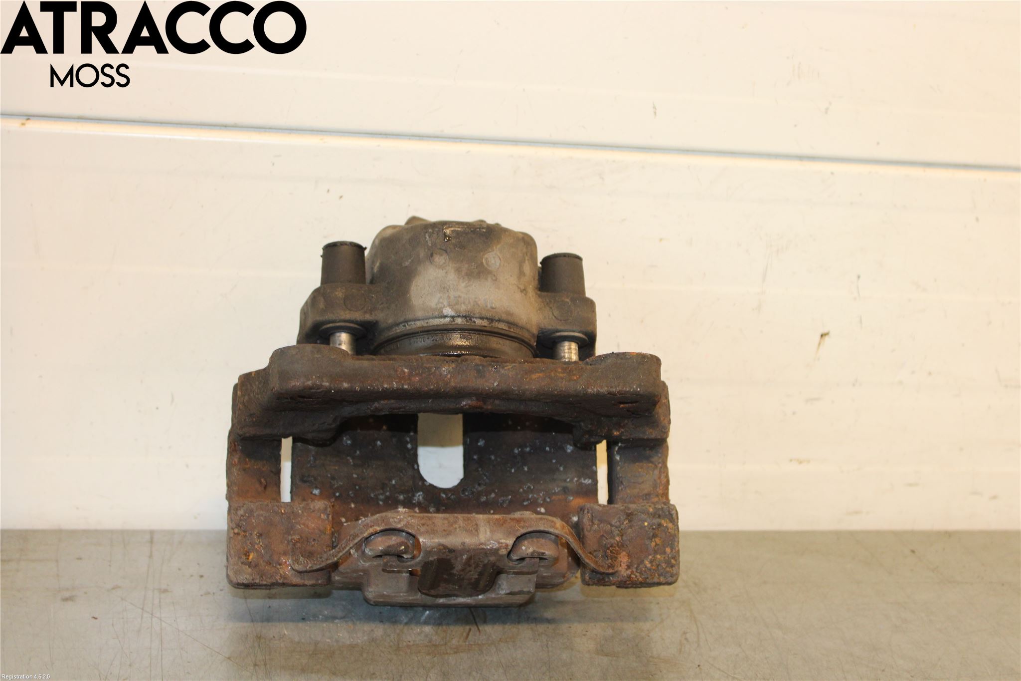 BMW 5 F10/F11/F18 09-17 Bromsok Fram Vänster