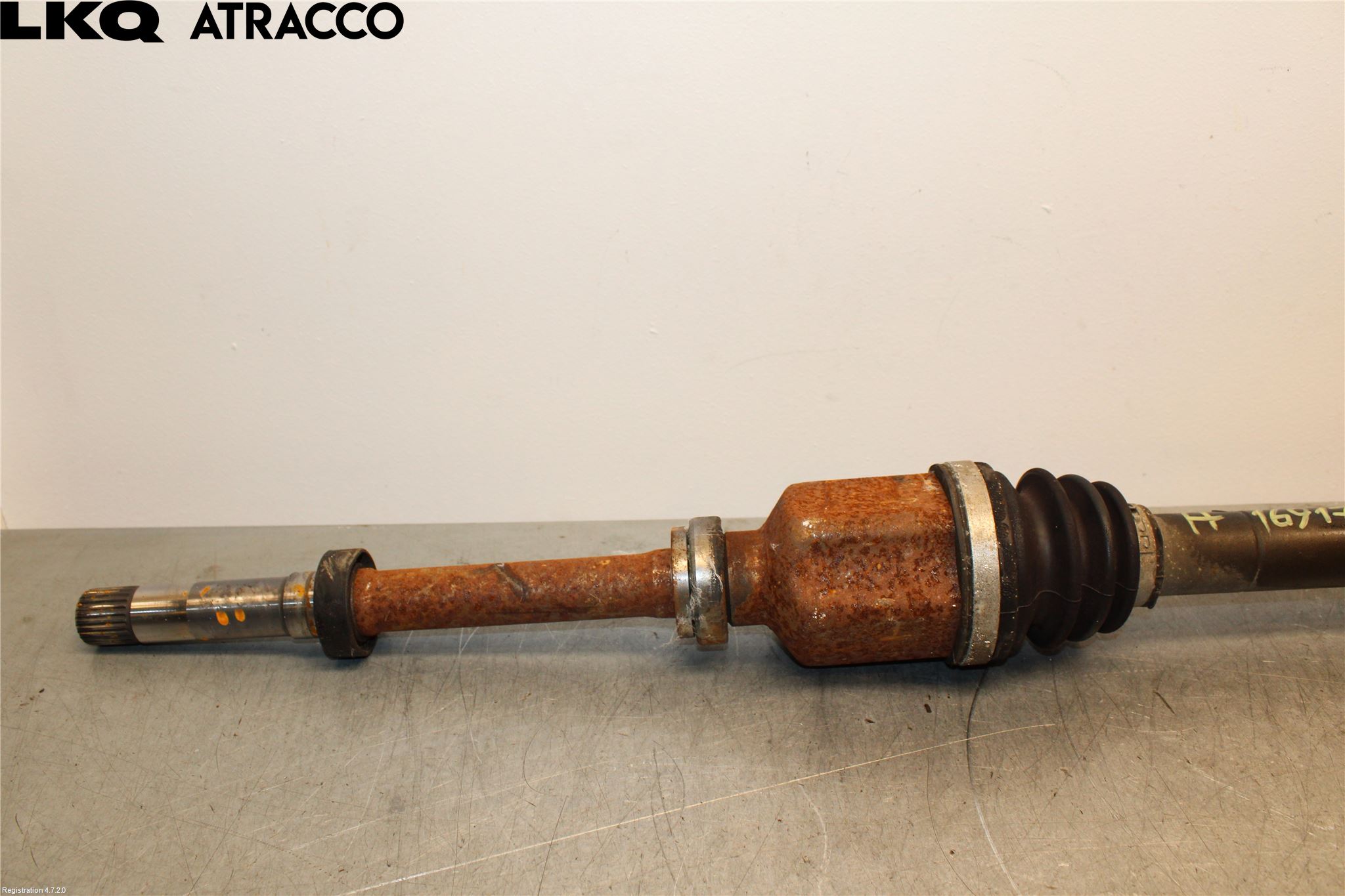 Peugeot 2008/E-2008 20- Drivaxel Fram Höger