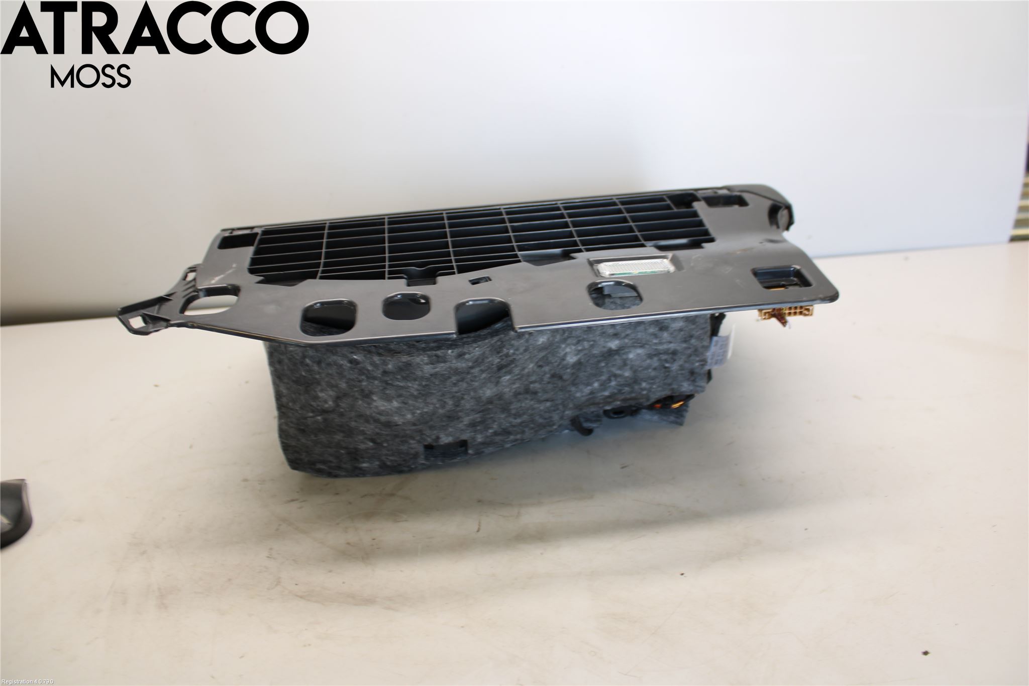 Audi A4 12-15 Handskfack
