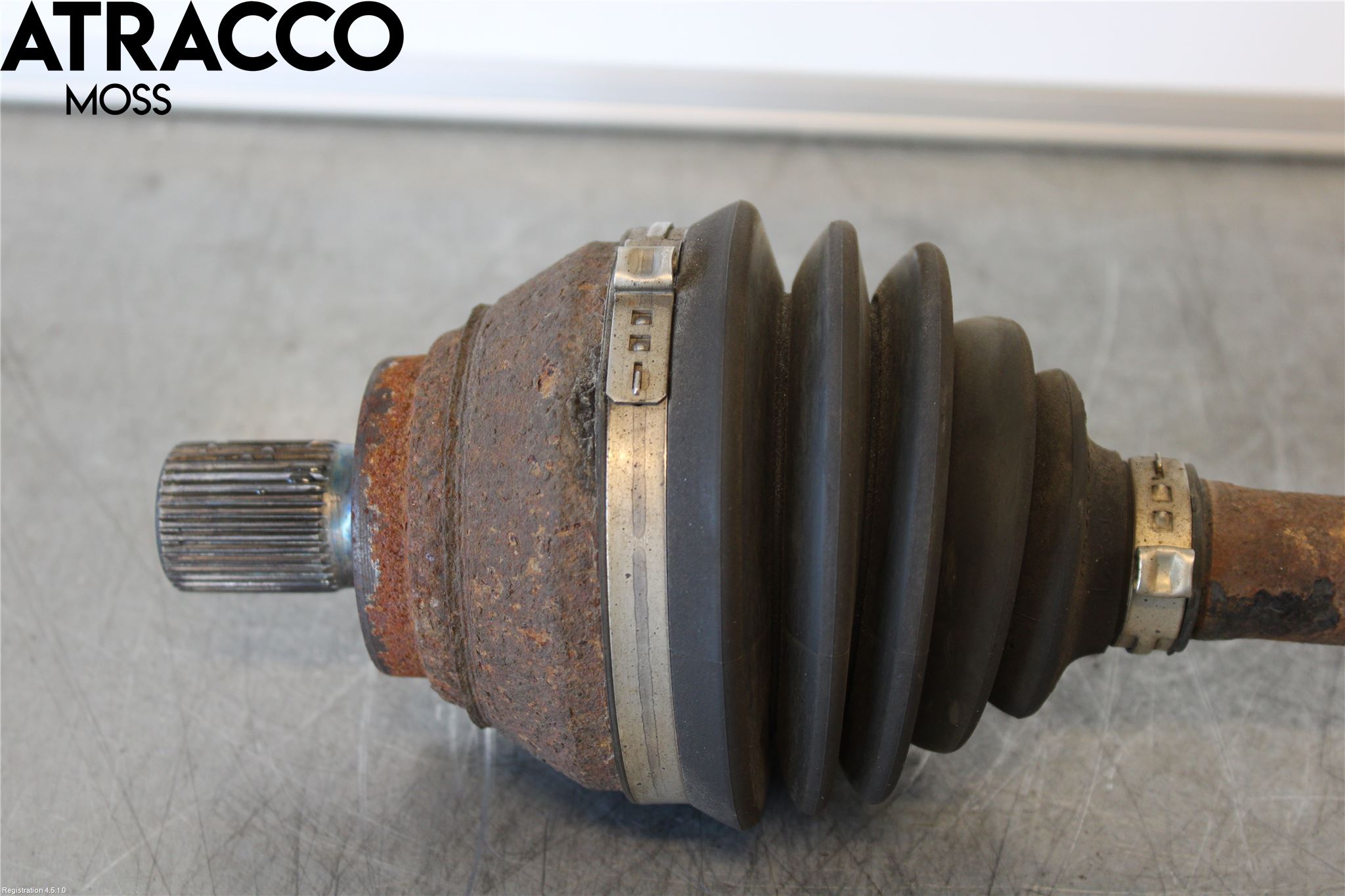 Skoda SUPERB 16-24 Drivaxel Fram Vänster