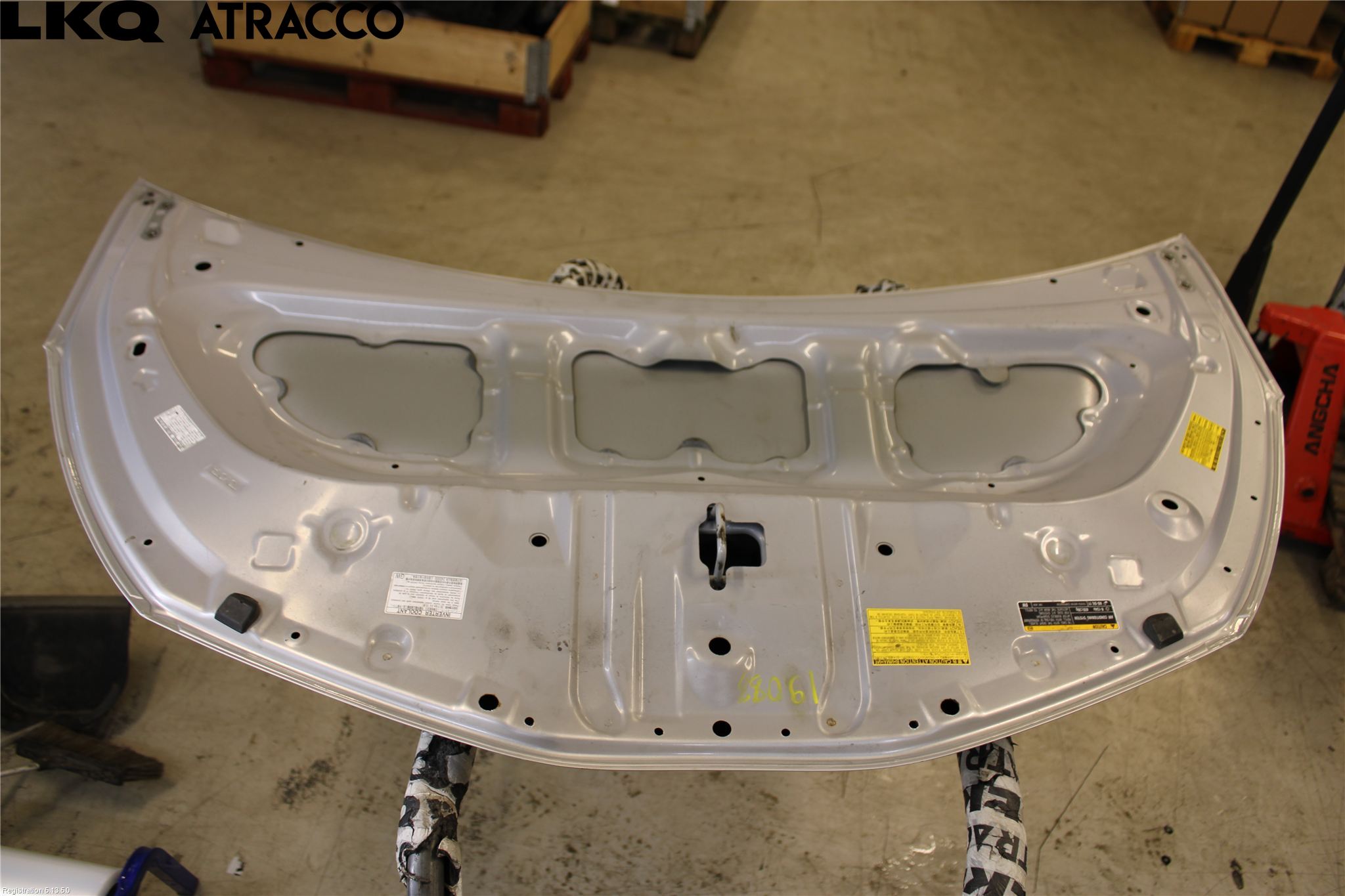 Toyota YARIS XP130 12-14 Huv Fram