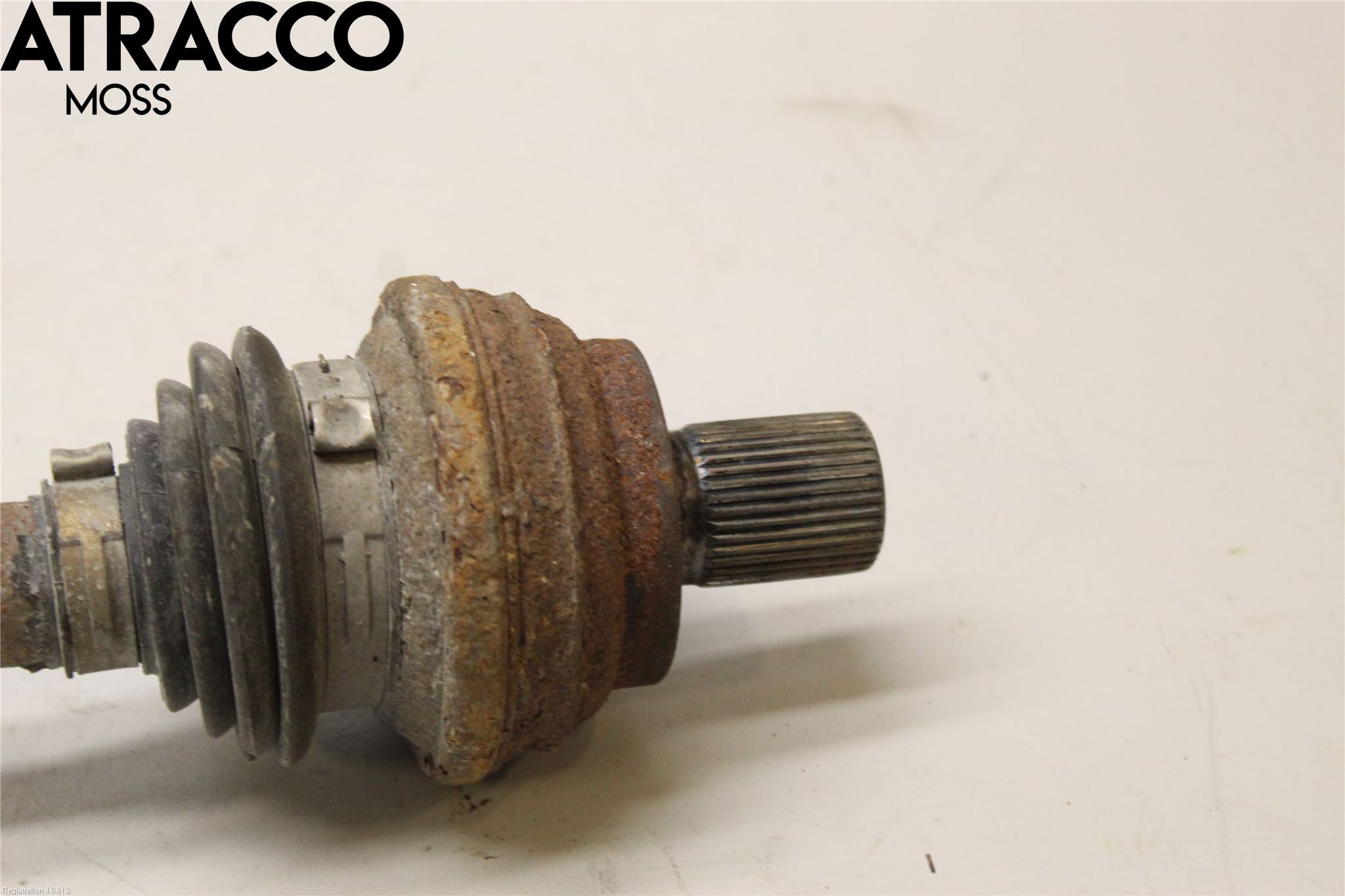 Skoda SUPERB 16-24 Drivaxel Bak Vänster
