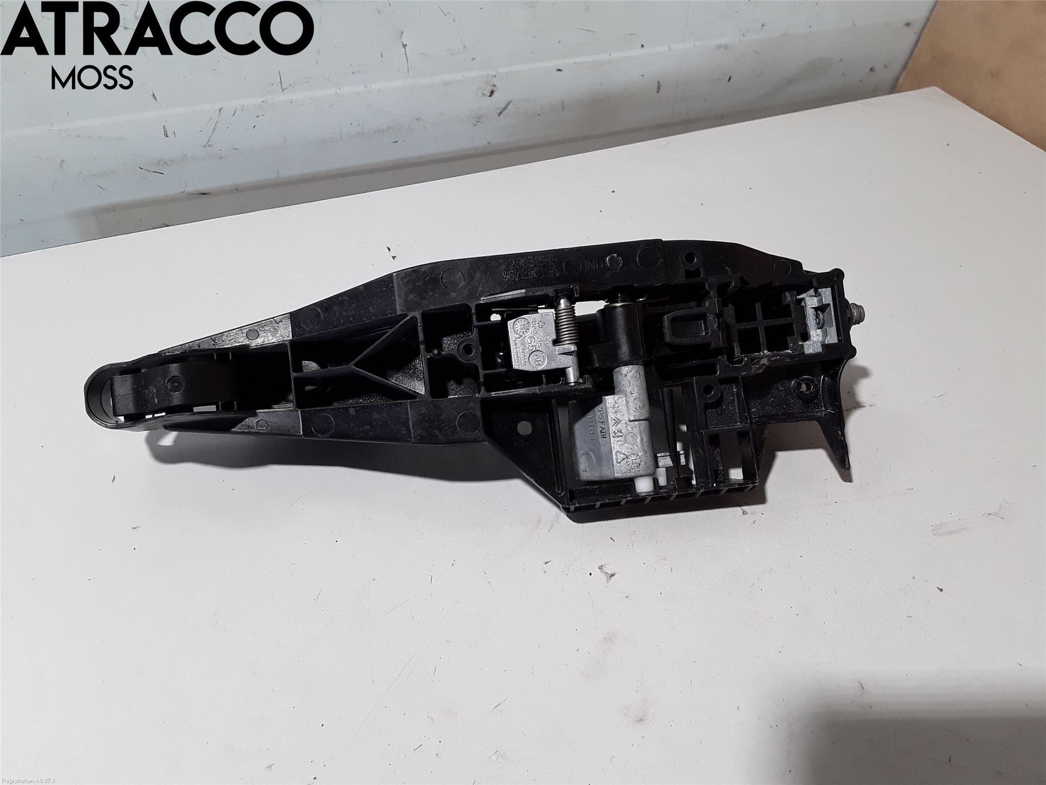 Peugeot 208 12-15 Dörrhandtag Yttre Vä