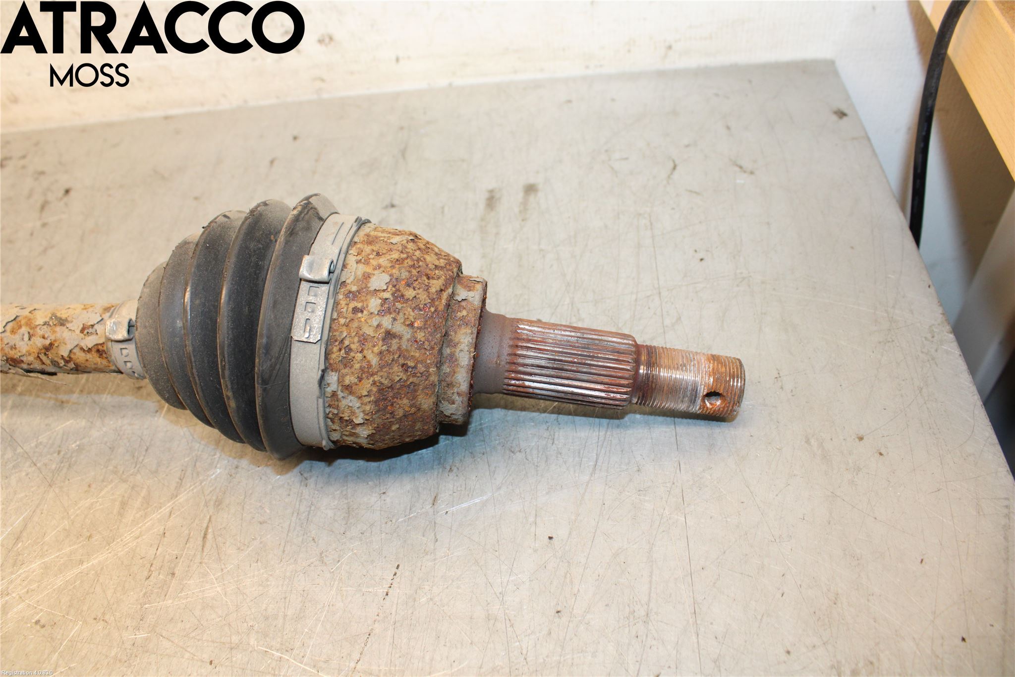 Nissan LEAF 11-17 Drivaxel Fram Höger