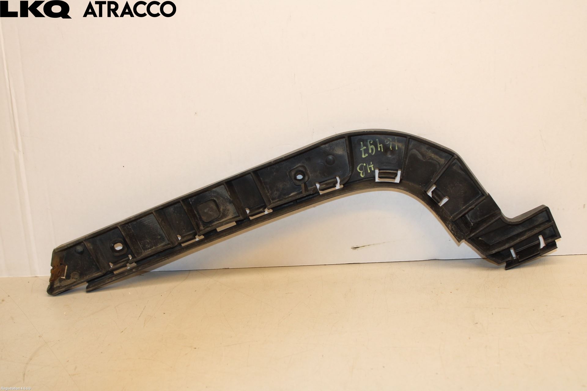 Volvo V50 08-12 Stötfångarfäste Bak Hö