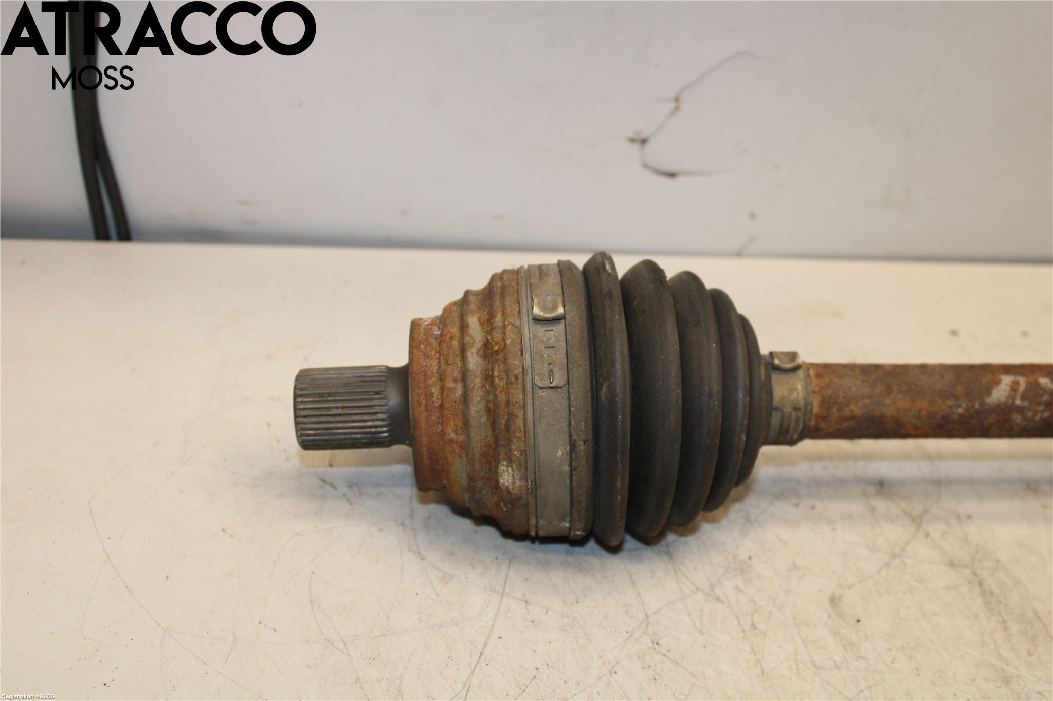 Volkswagen VW GOLF PLUS/CROSS GOLF 04-14 Drivaxel Fram Vänster