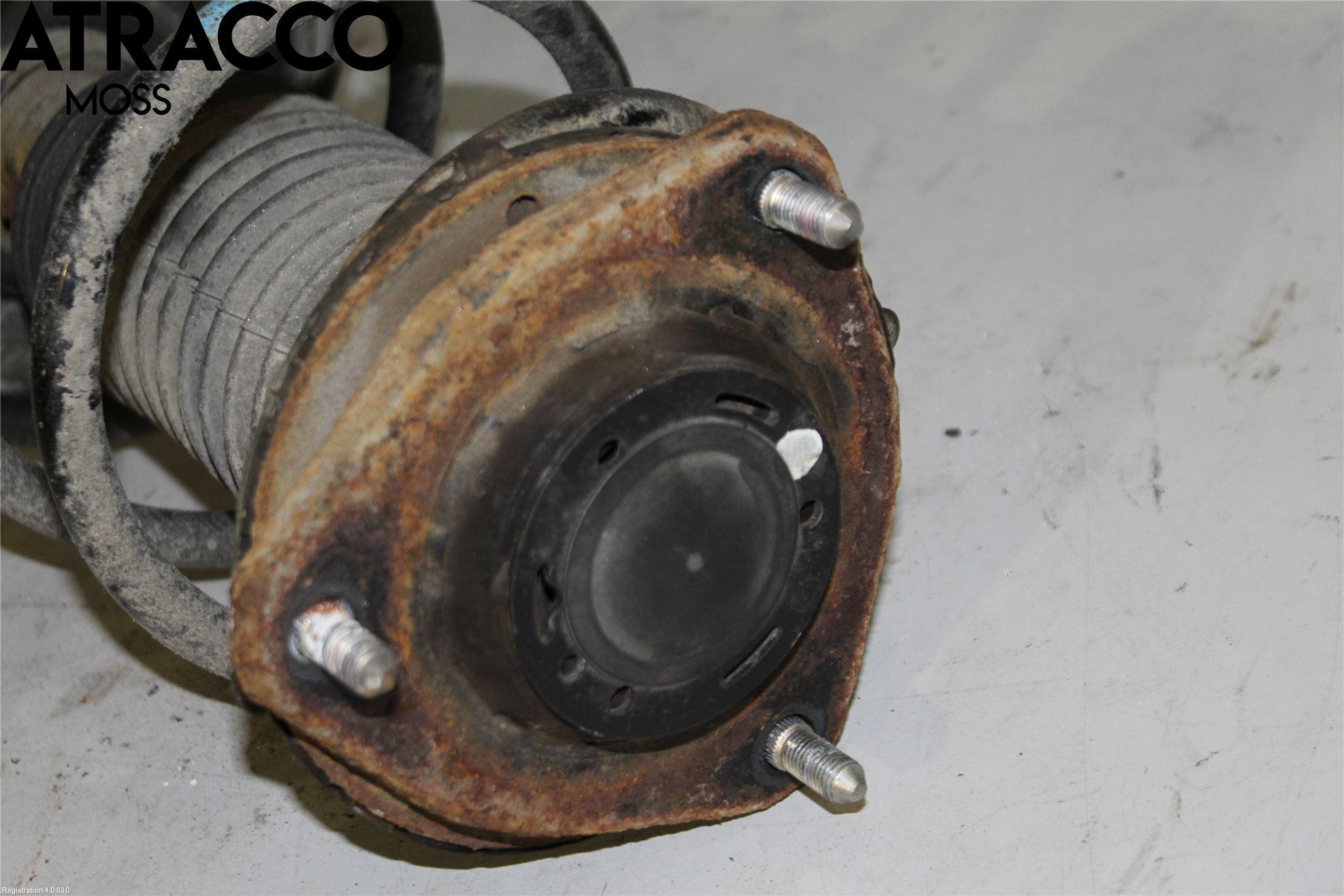 Toyota RAV4 13-18 Fjäderben Fram Vänster