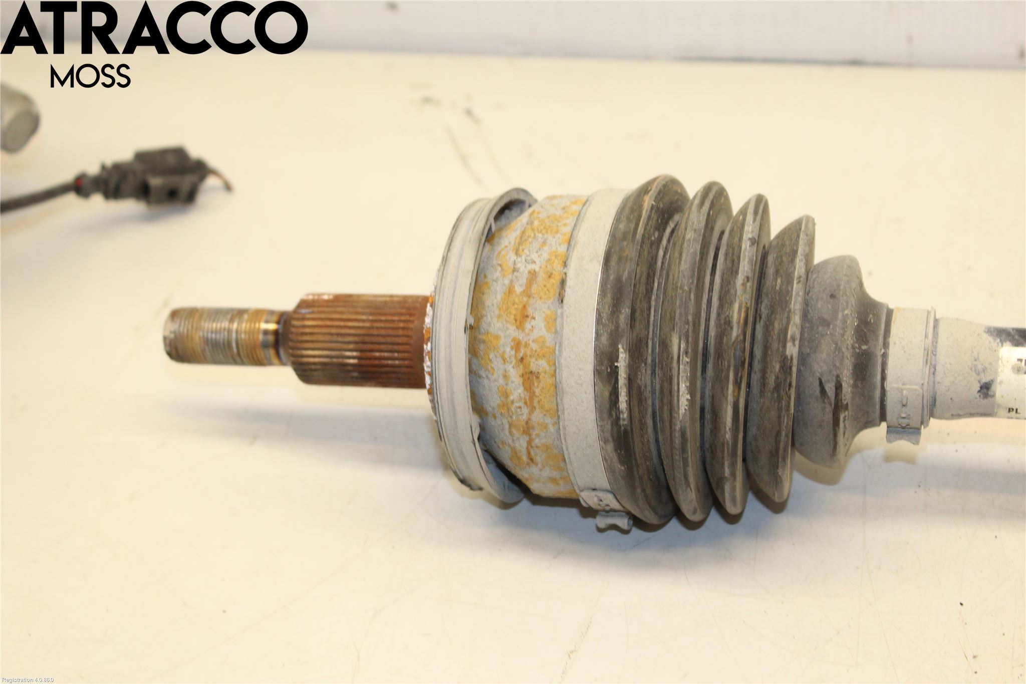 Volkswagen VW TRANSP/CARAVELLE (T5) 04-15 Drivaxel Fram Vänster