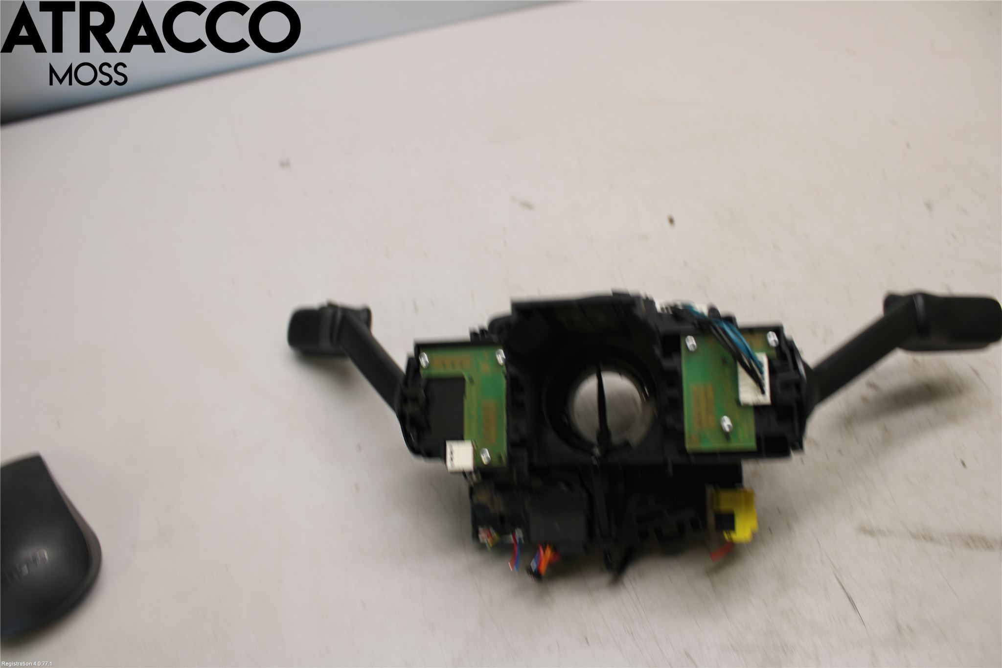 Volkswagen VW GOLF / E-GOLF VII 13-20 Spakcentral