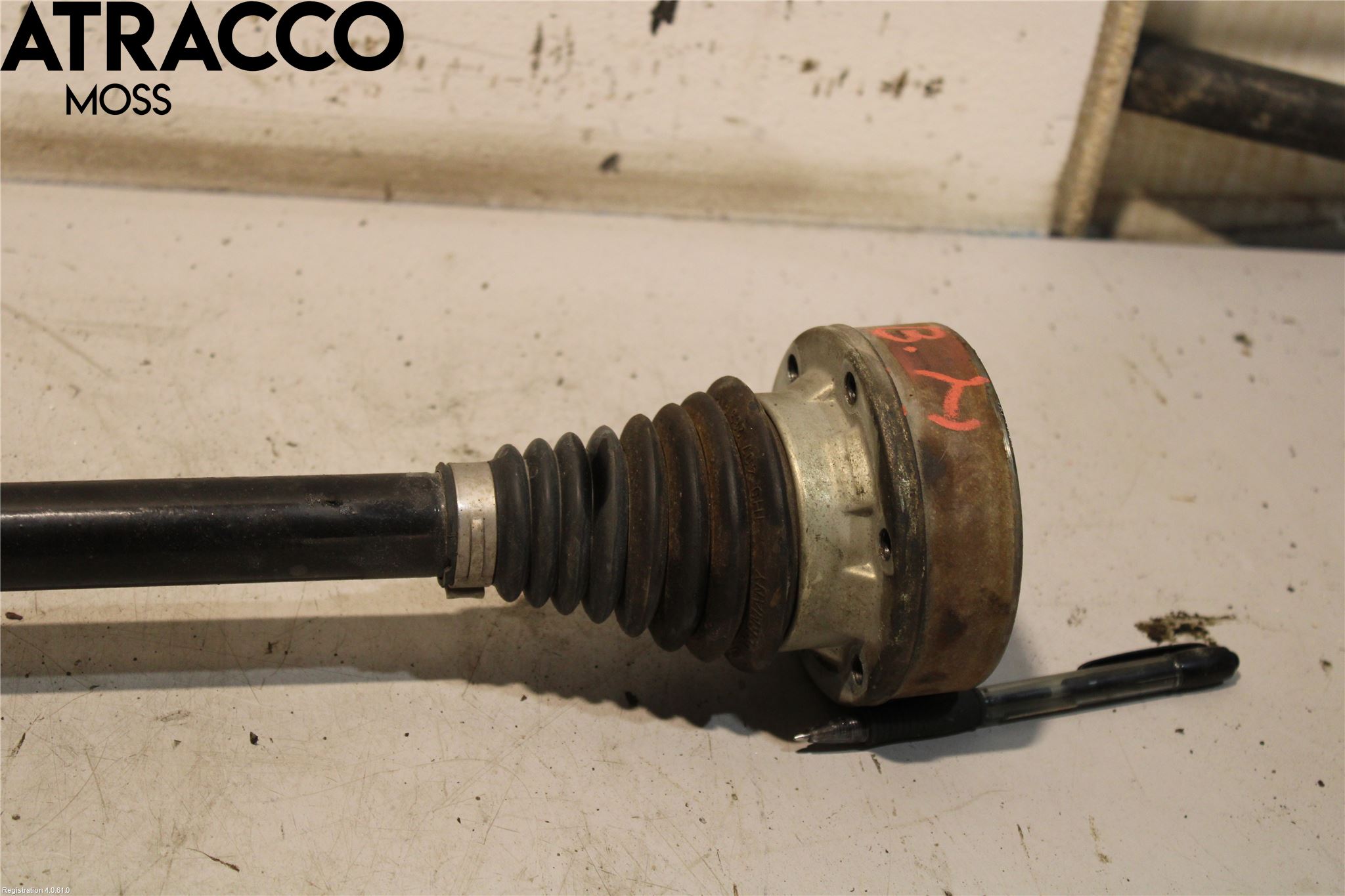 Volkswagen VW TIGUAN 07-16 Drivaxel Bak Höger