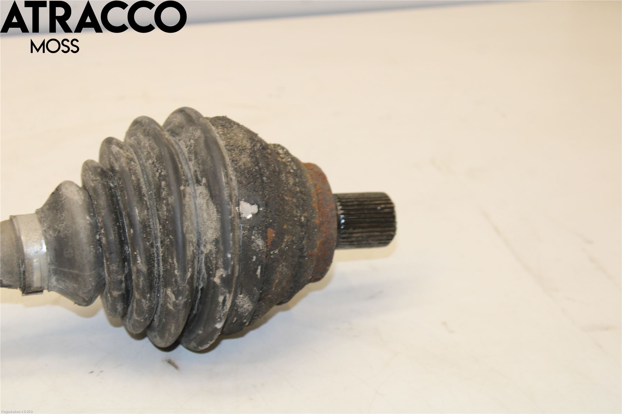 Volkswagen VW PASSAT 05-11 Drivaxel Fram Vänster