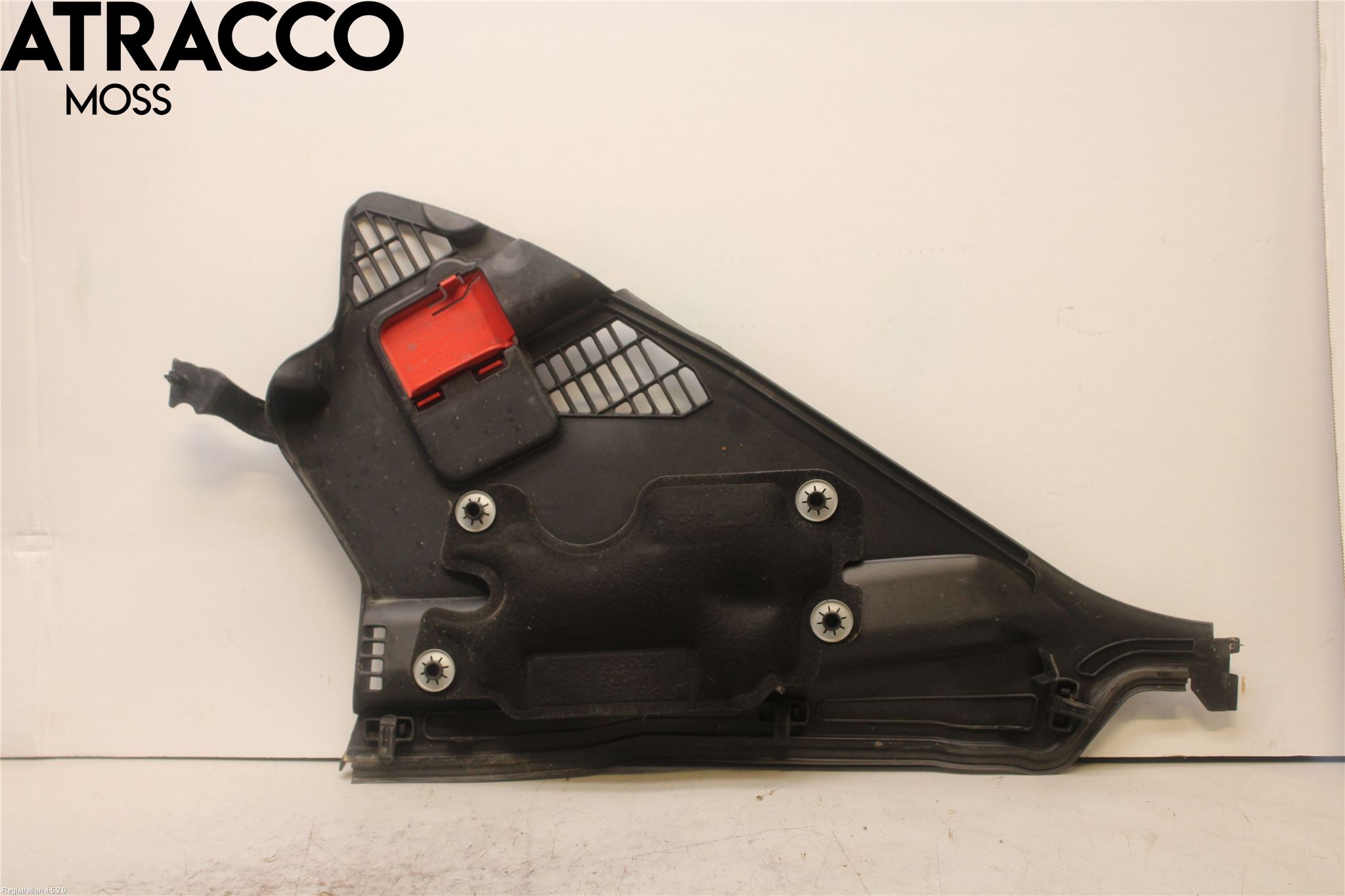 BMW 3 F30/F31/F80 12-19 Torpedplåt-Torpedplast
