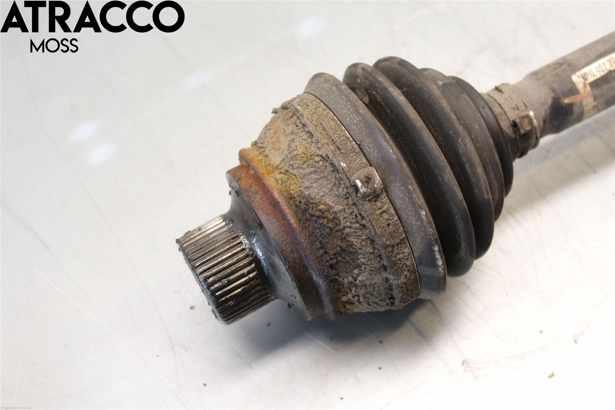 Audi Q5 09-16 Drivaxel Fram Höger