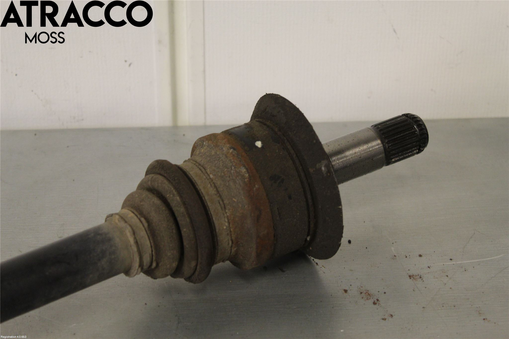 BMW 5 F10/F11/F18 09-17 Drivaxel Bak Höger