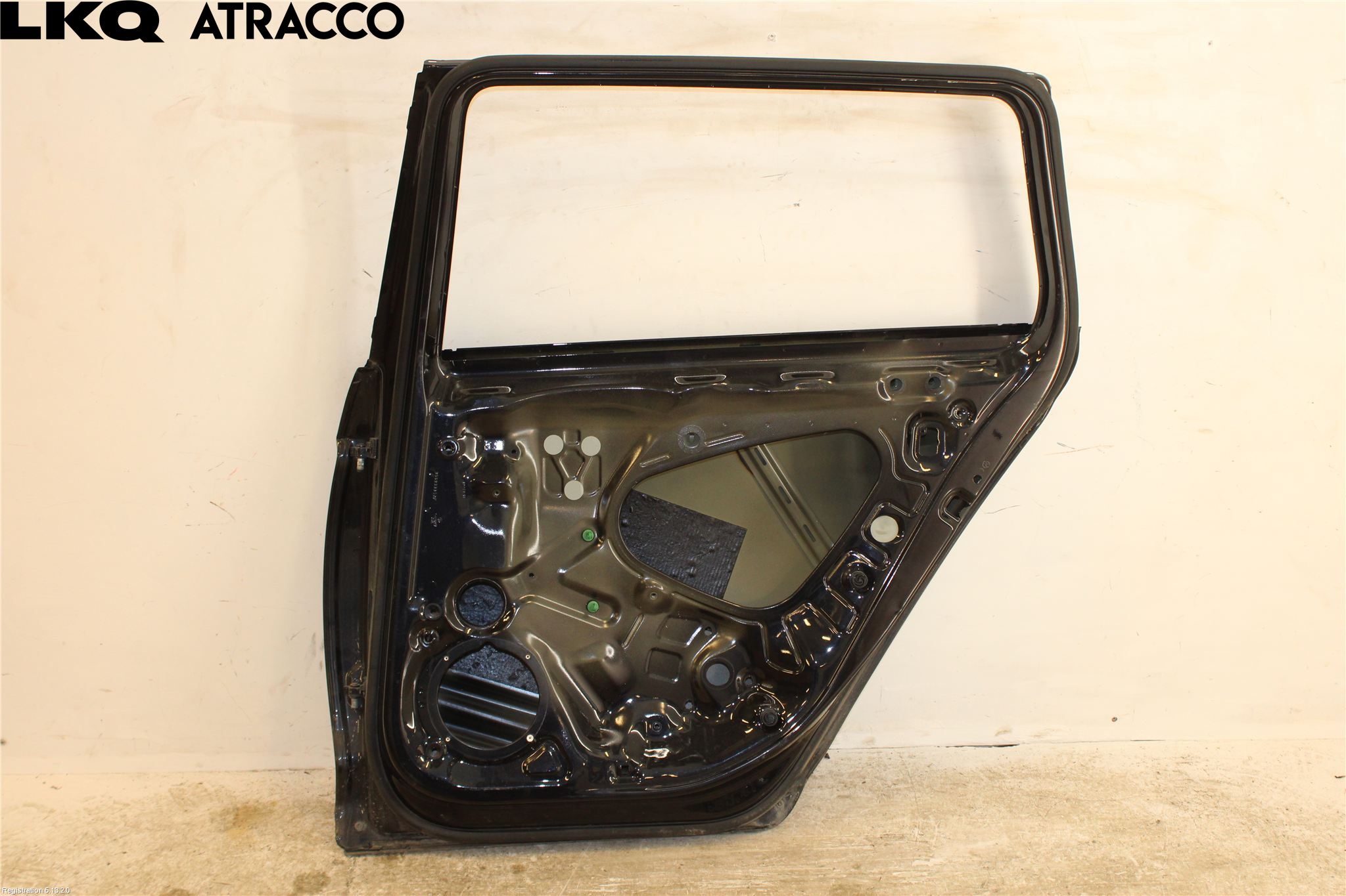 Volkswagen VW PASSAT 15-19 Dörr Bak Höger