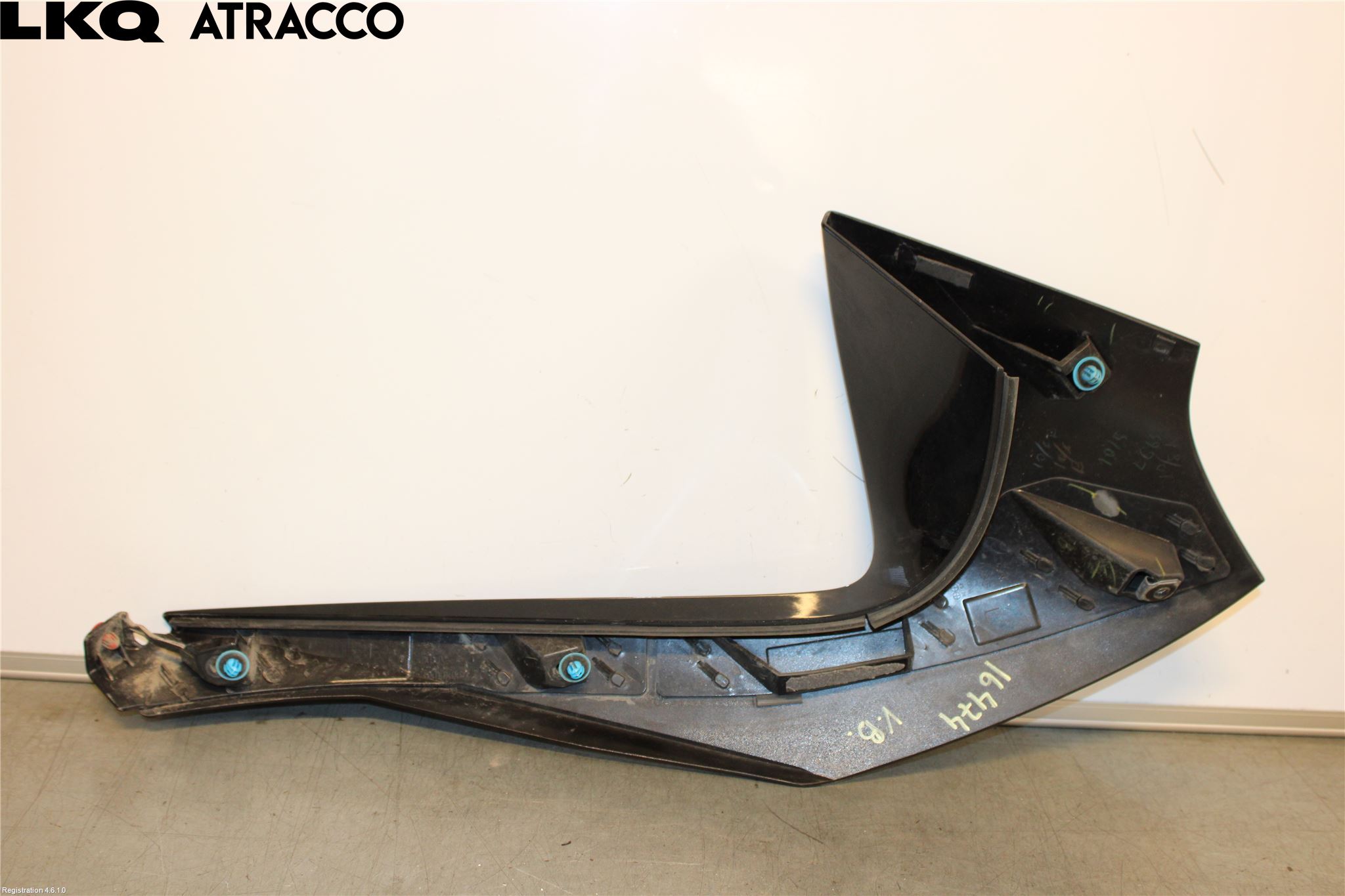 Nissan LEAF 18- Spoiler Baklucka