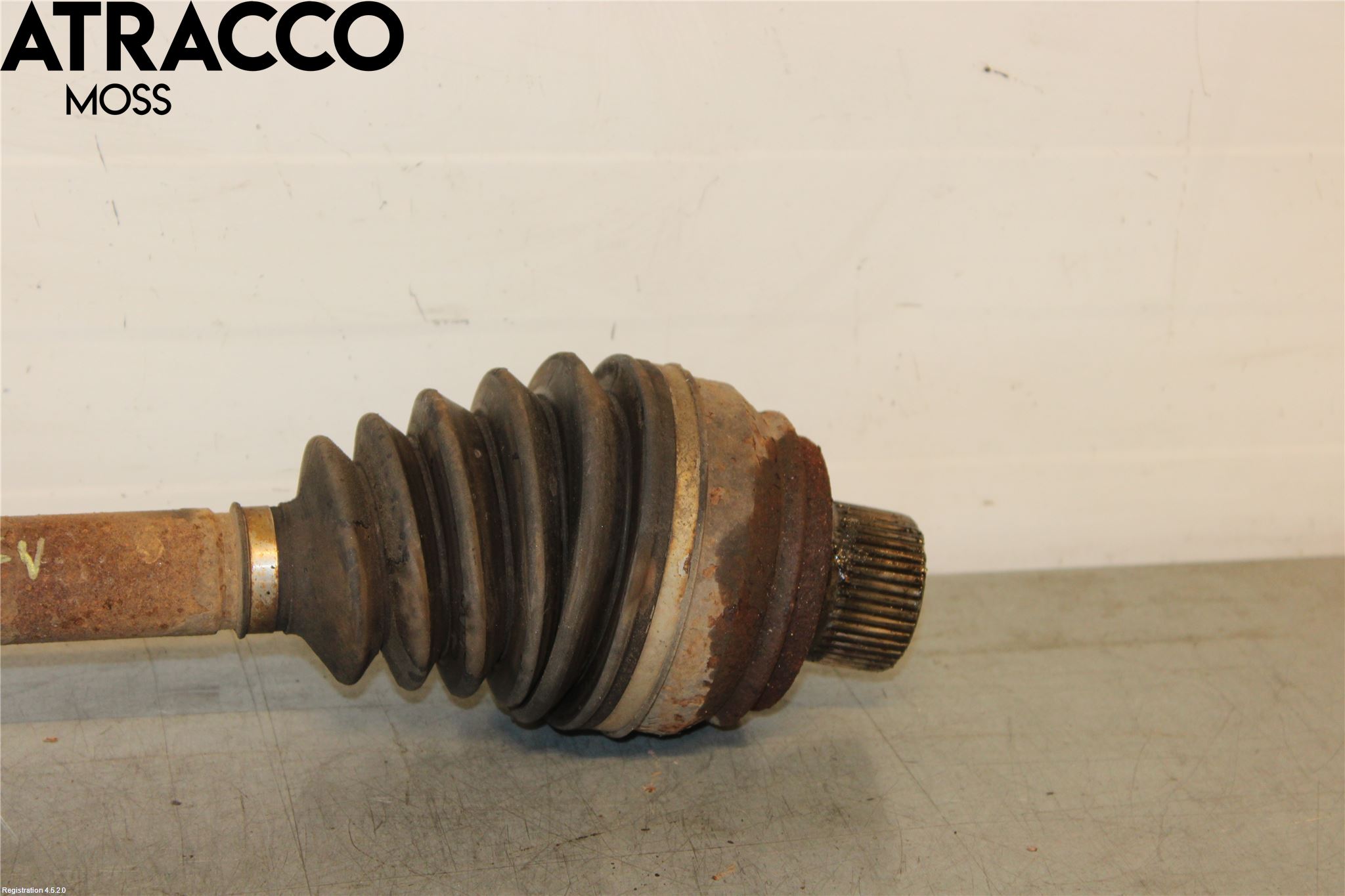 Audi Q5 09-16 Drivaxel Fram Vänster