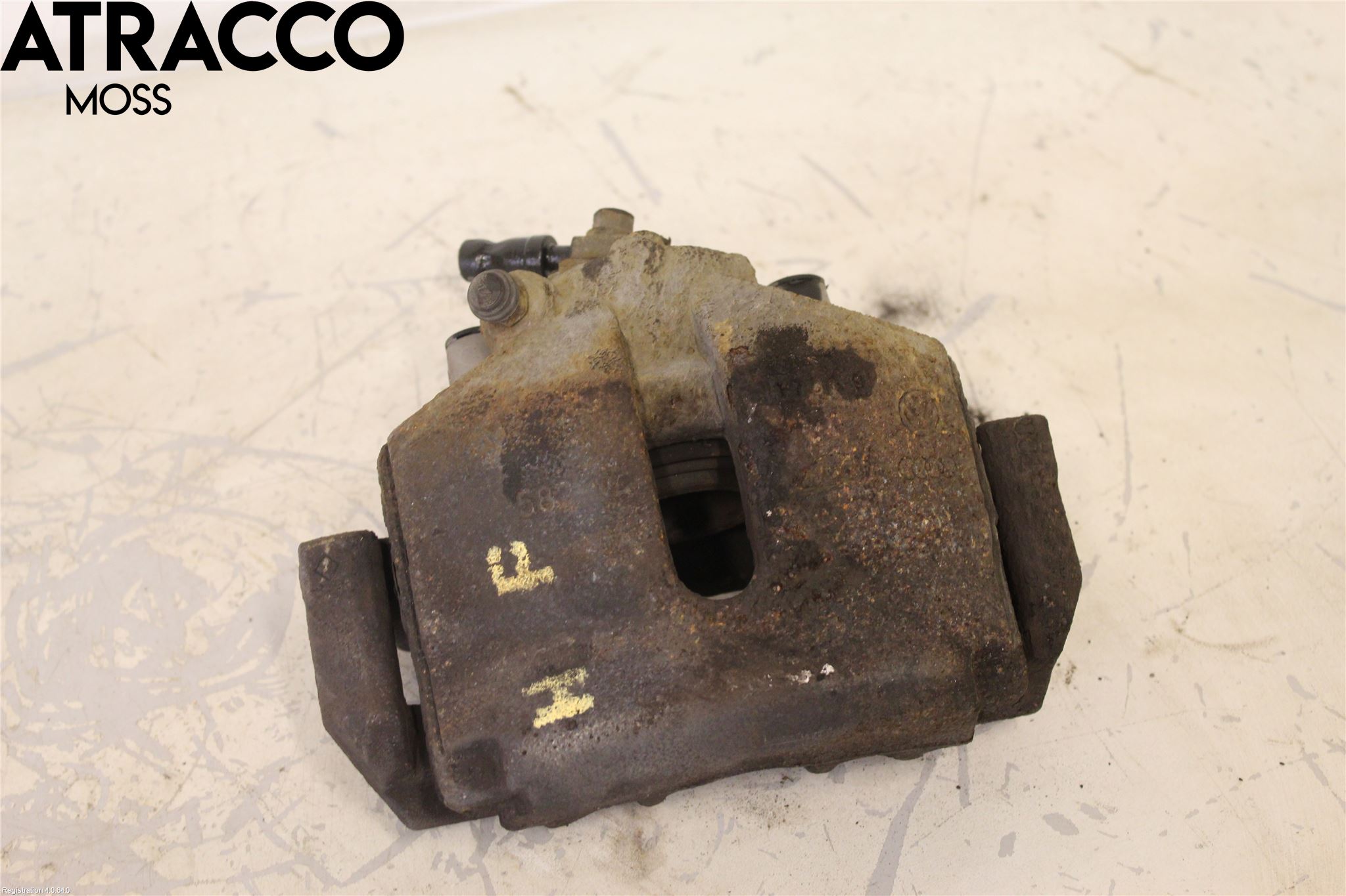 Volkswagen VW TOURAN 03-10 Bromsok Fram Höger